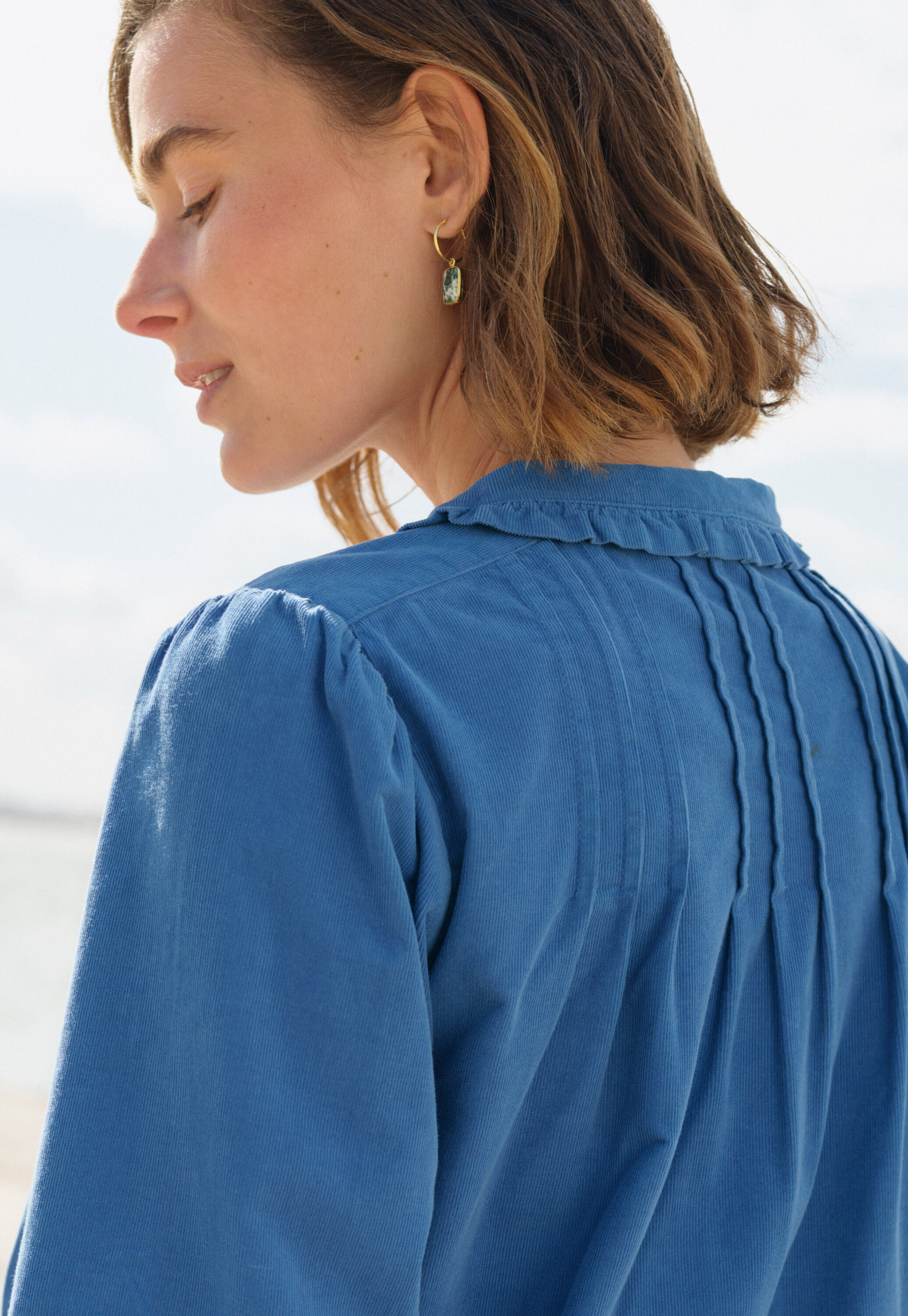 Faltenbluse aus Cord