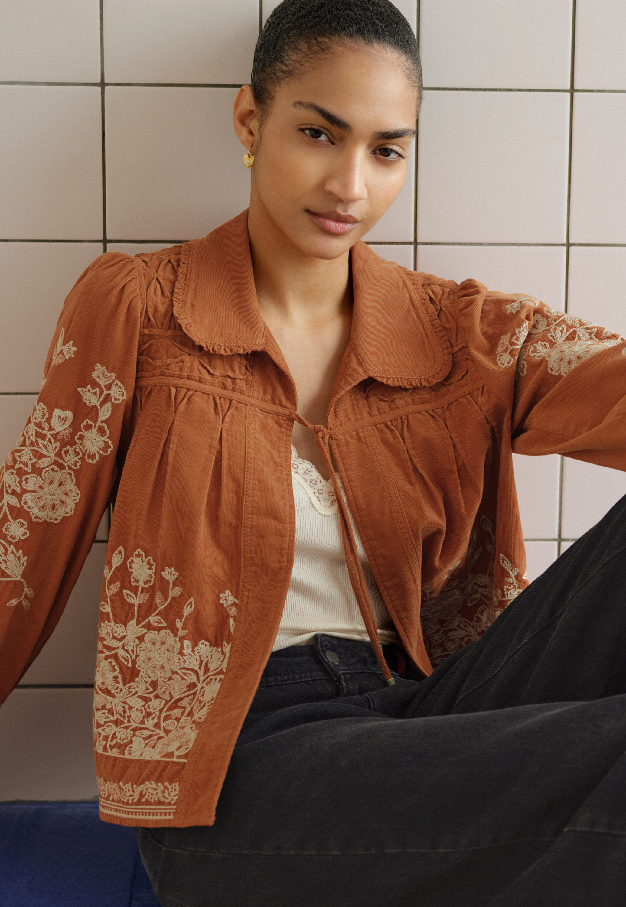 Bestickte Cordjacke, Rost, large