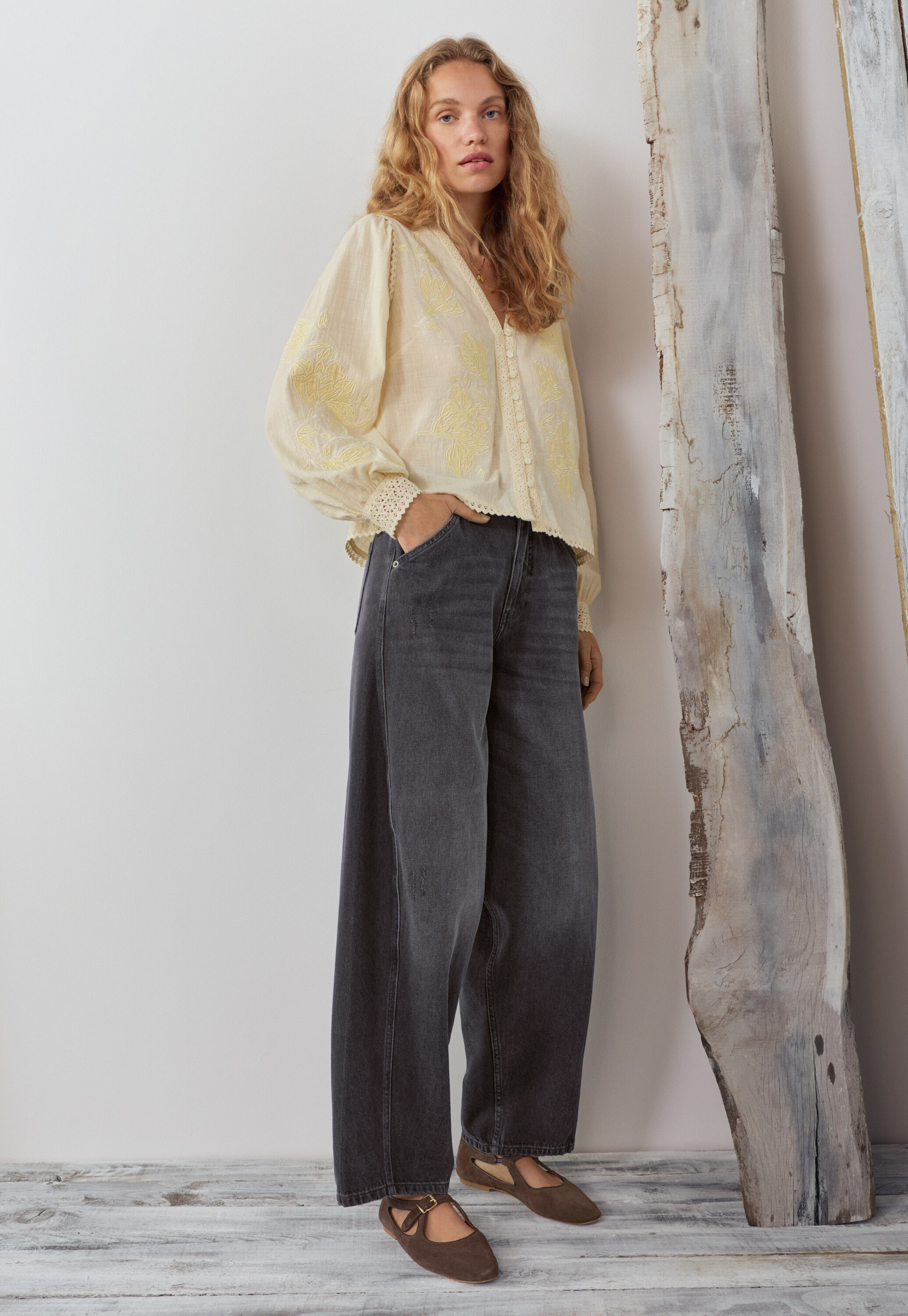 Bluse mit Applikationen, Ecru/Zitrone, large