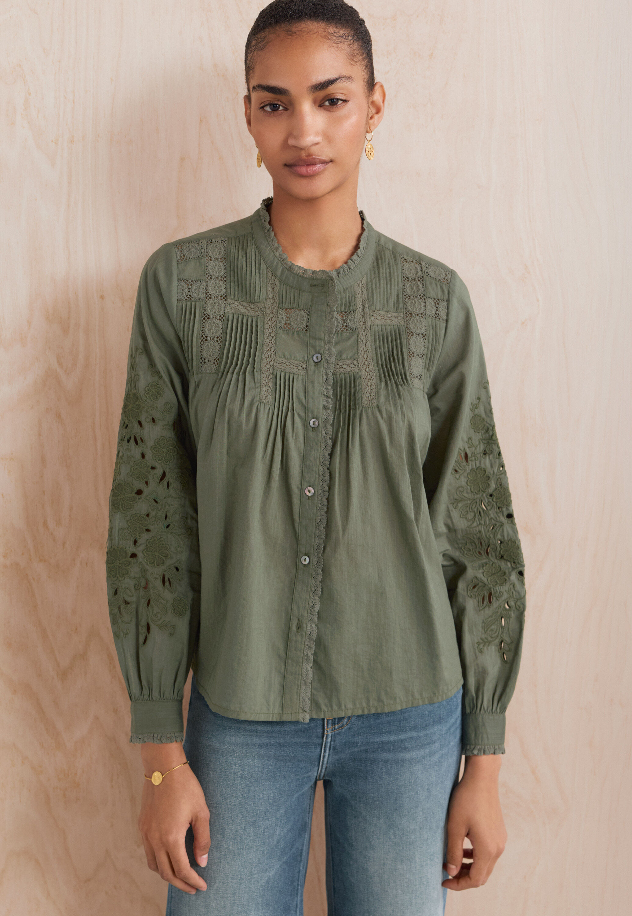 Bestickte Bluse