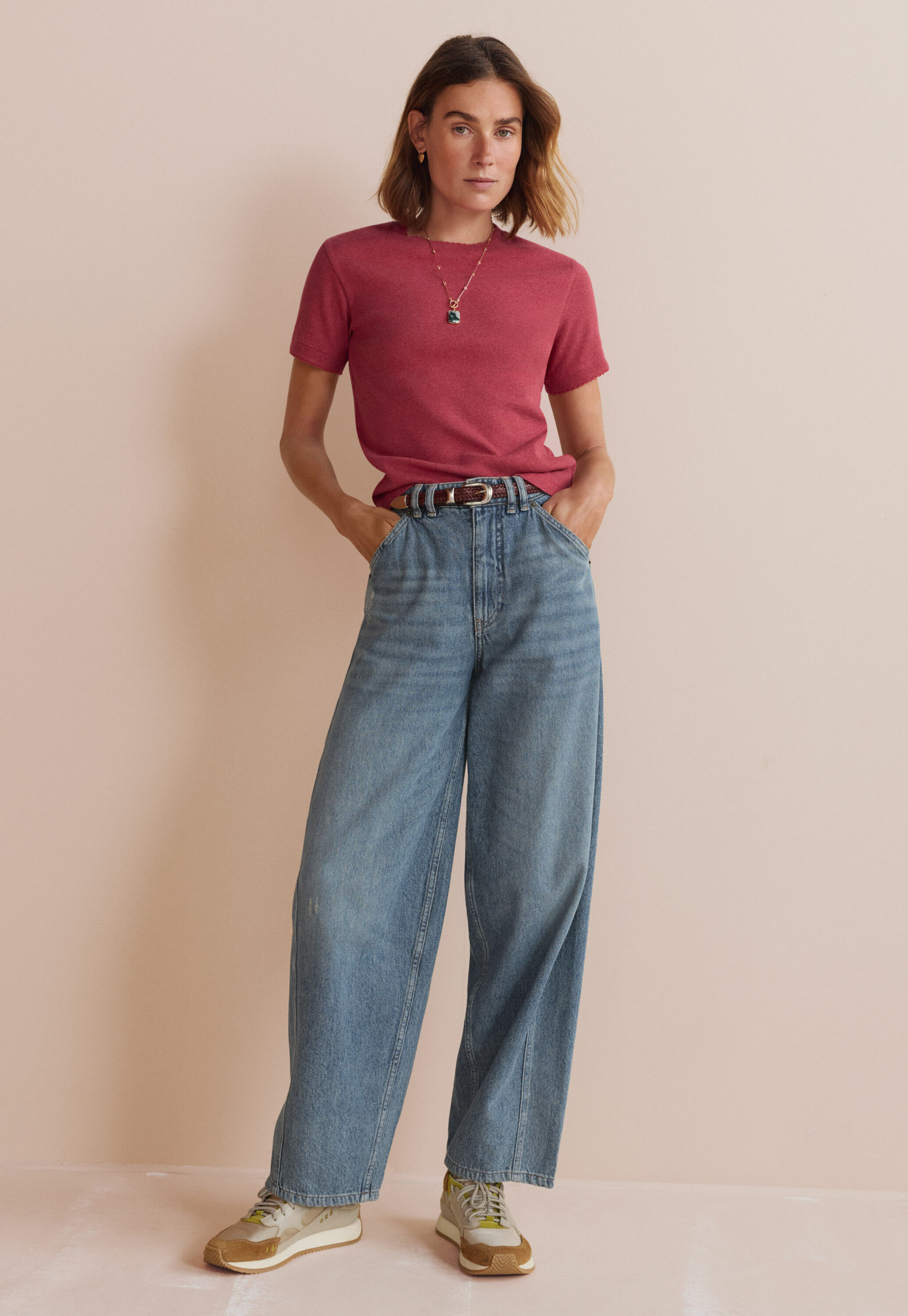 Jeans mit Nahtdetails, Mittlere Waschung, large