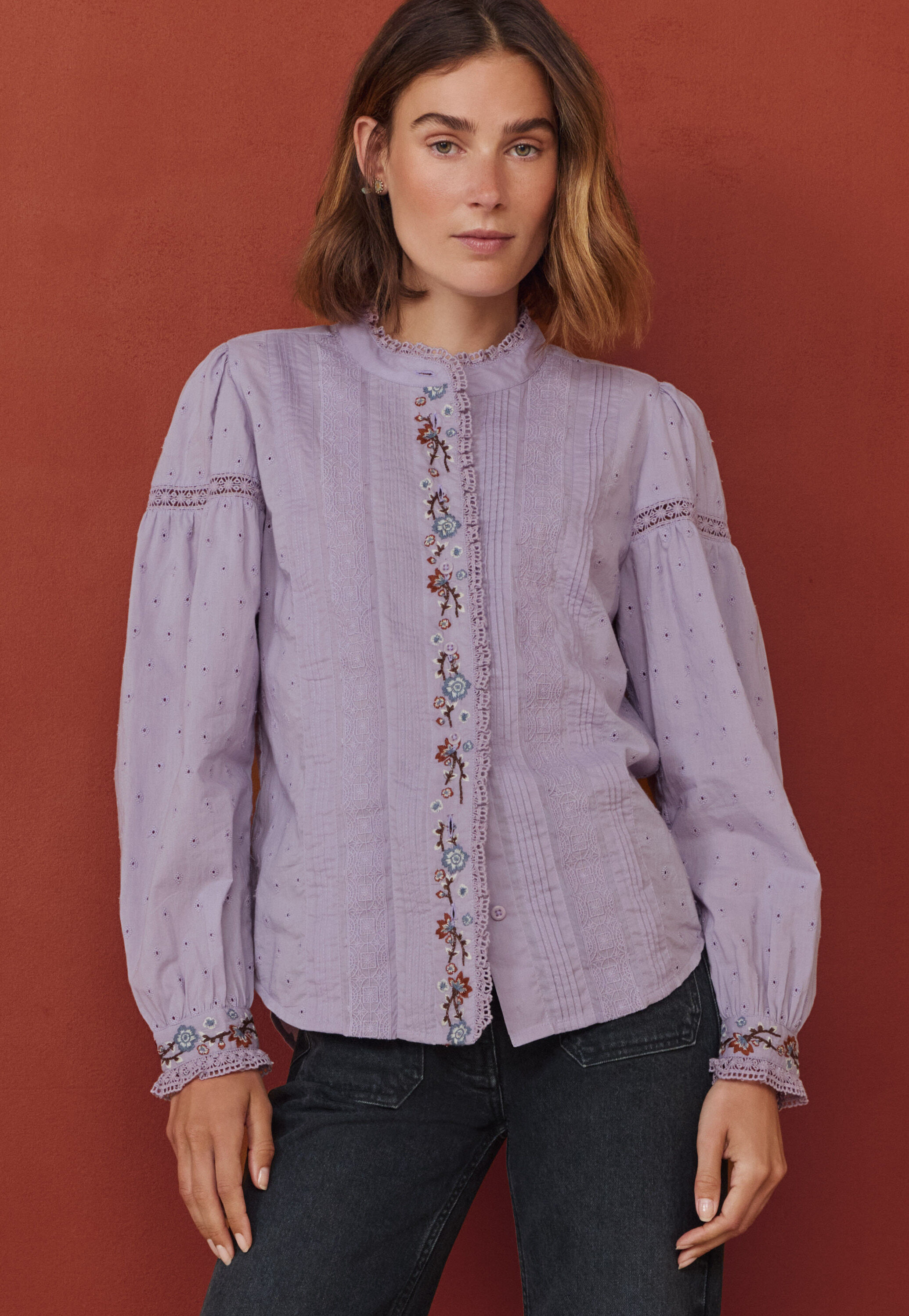 Bestickte Broderie-Bluse, Lavendel, large