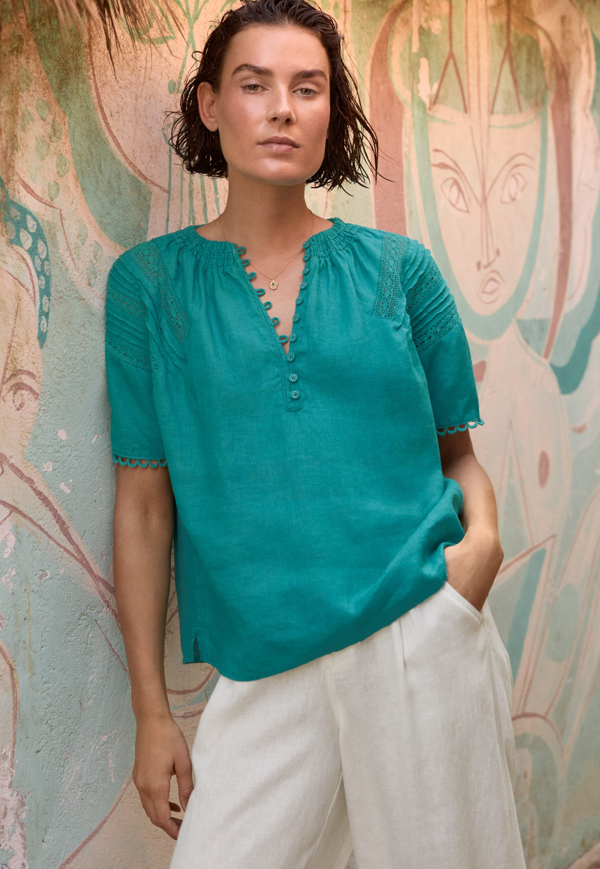 Bestickte Bluse