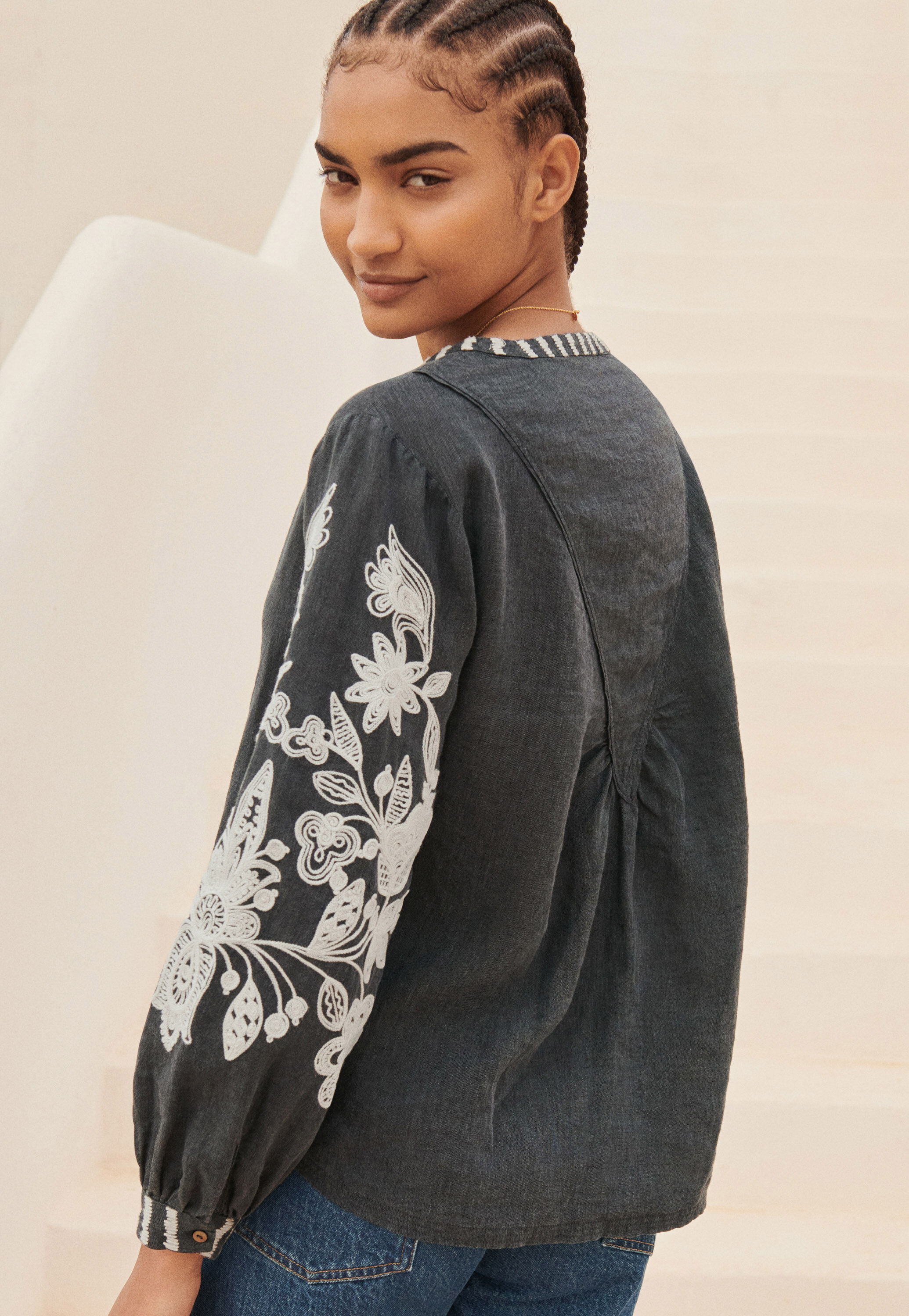 Bluse mit Cornely-Stickerei, Petrolschwarz, large