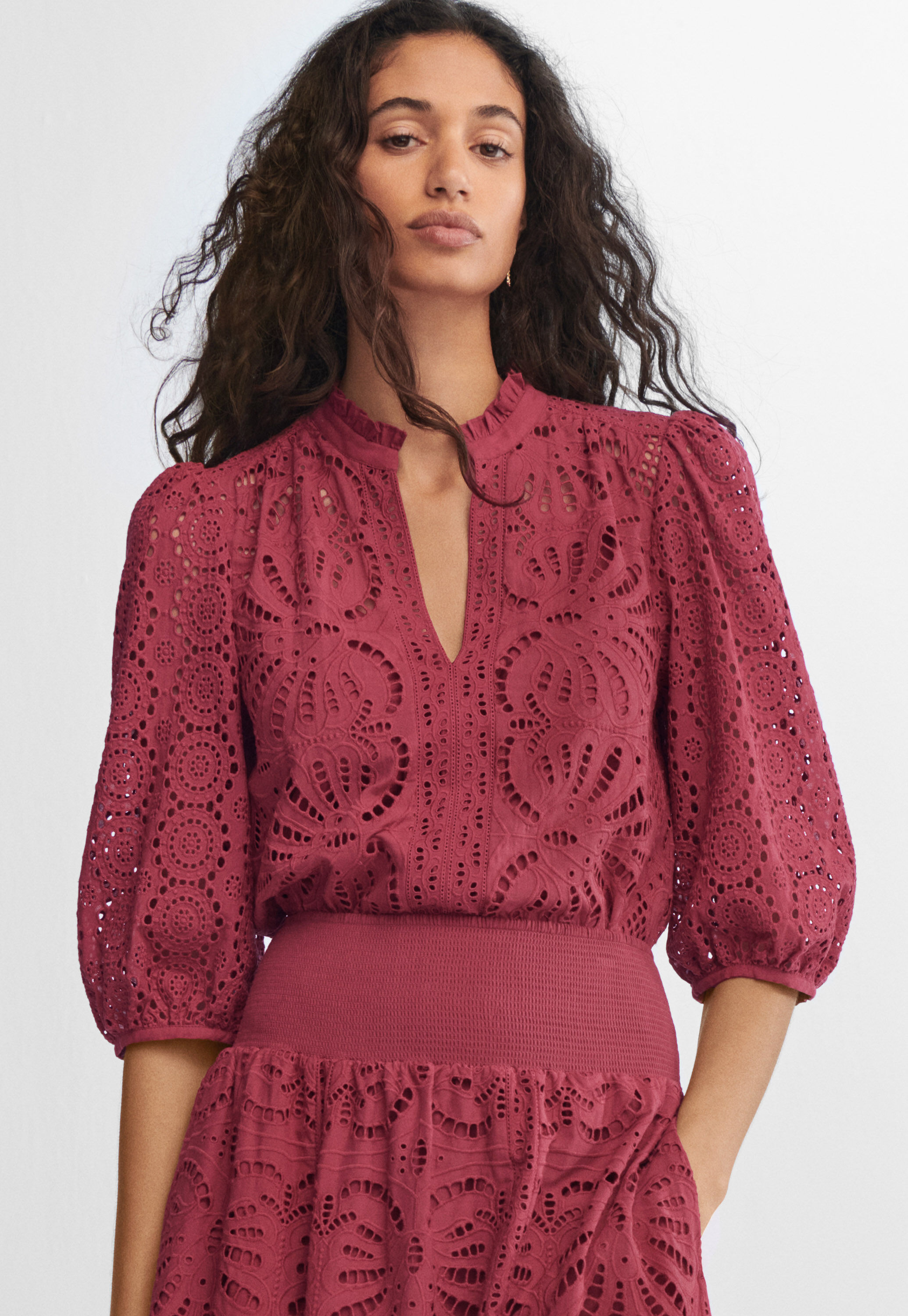 Broderie-Anglaise-Bluse