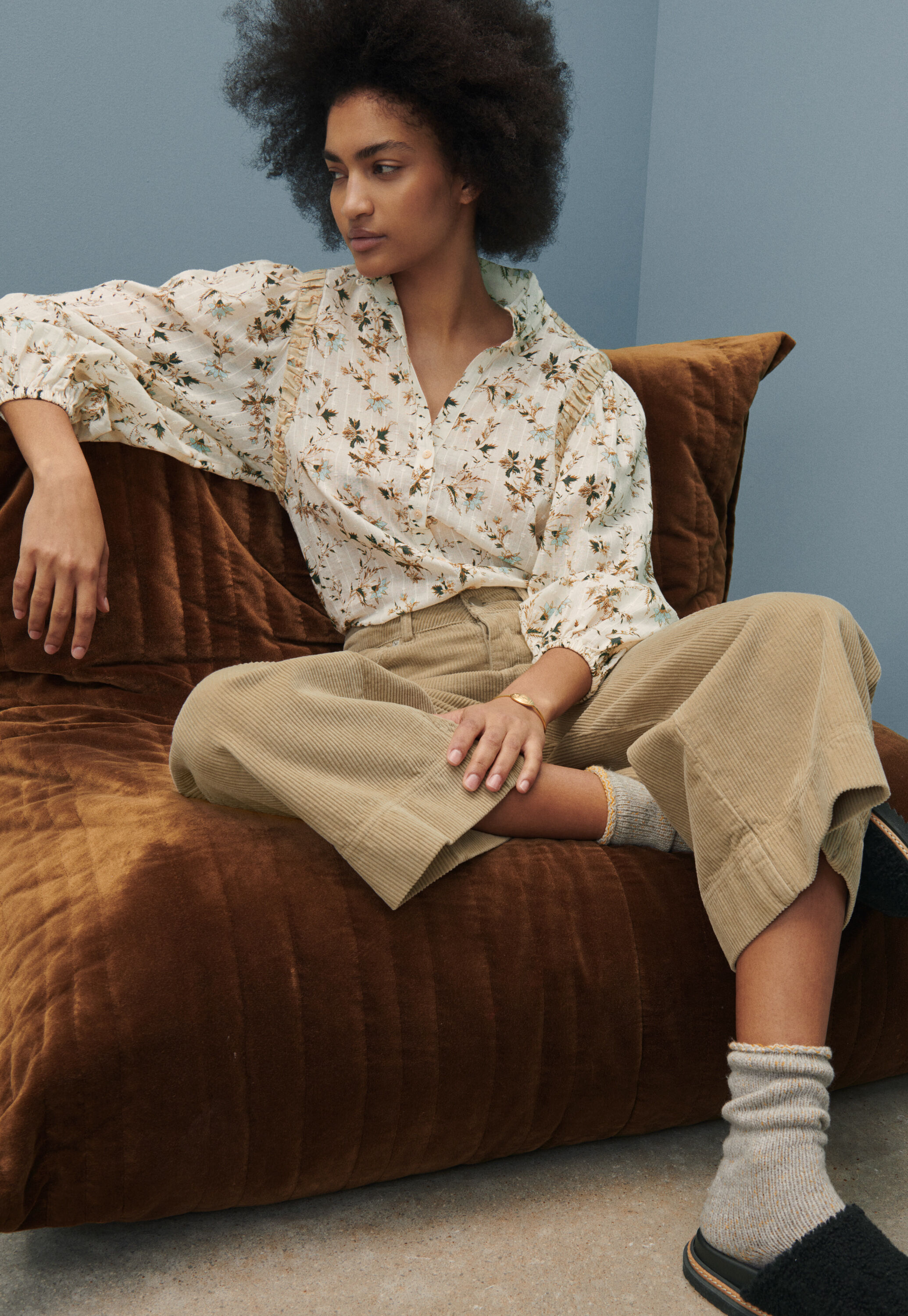 Bedruckte Bluse mit hohem Halsausschnitt