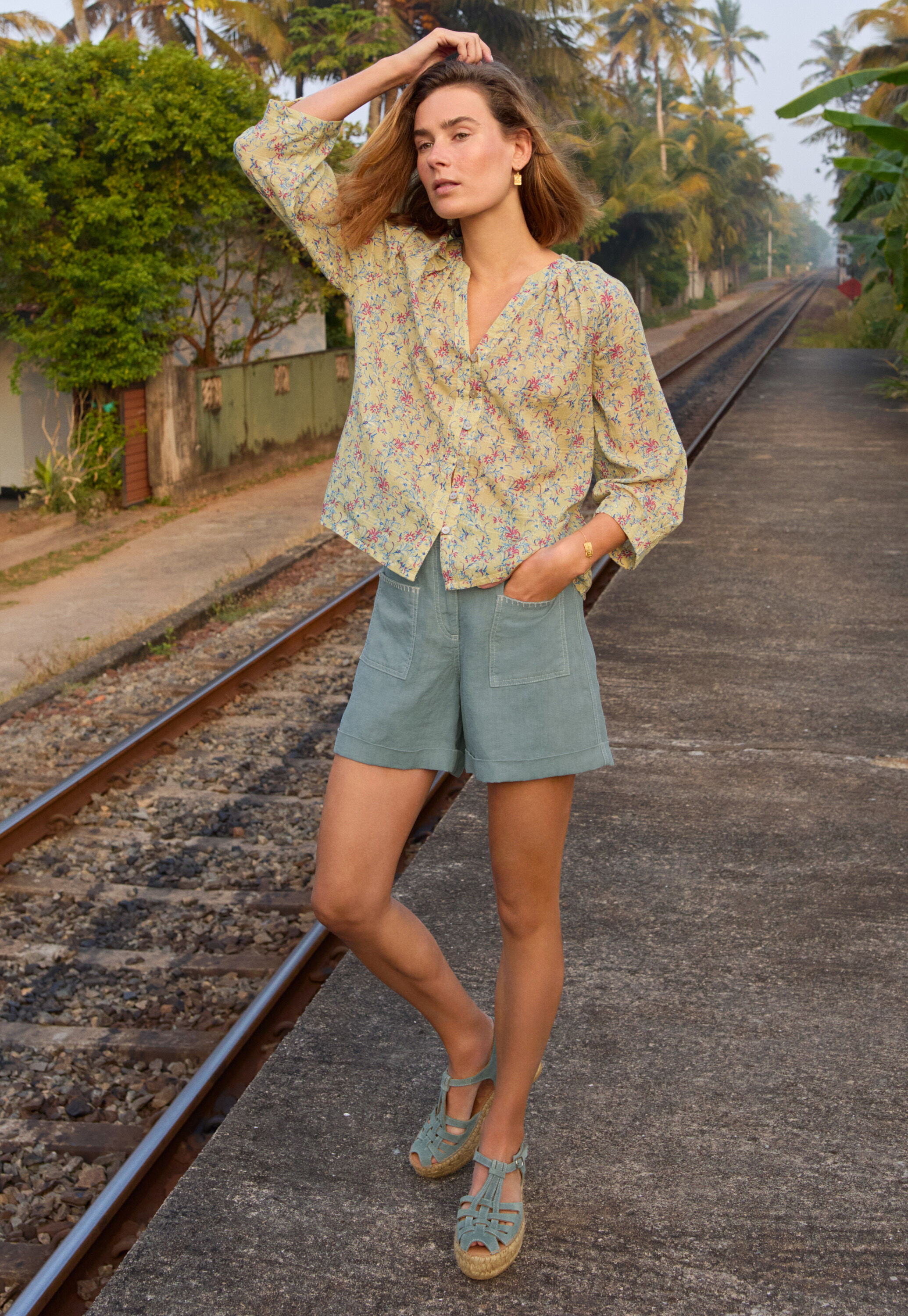 Shorts mit aufgesetzten Taschen