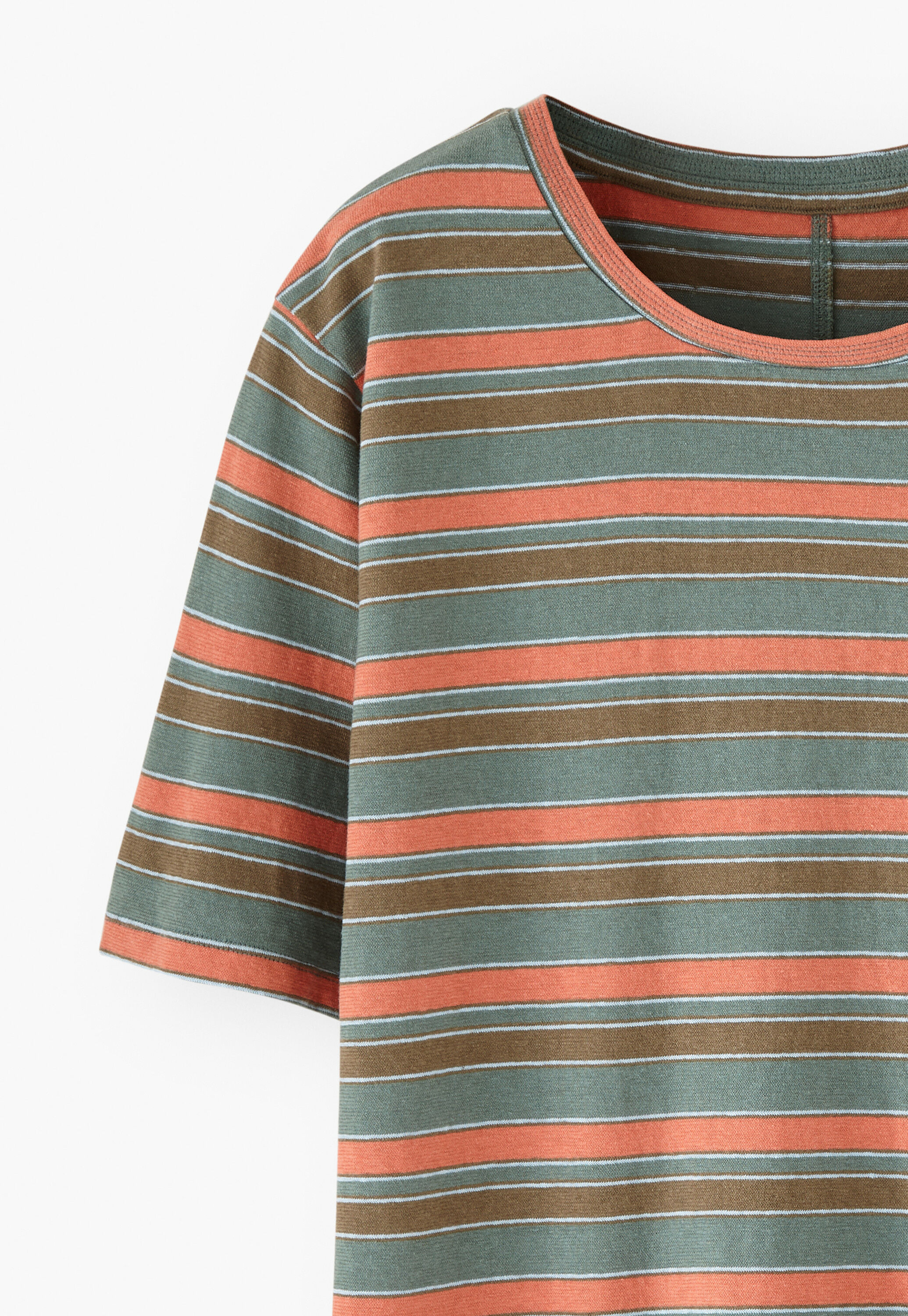 Gestreiftes T-Shirt