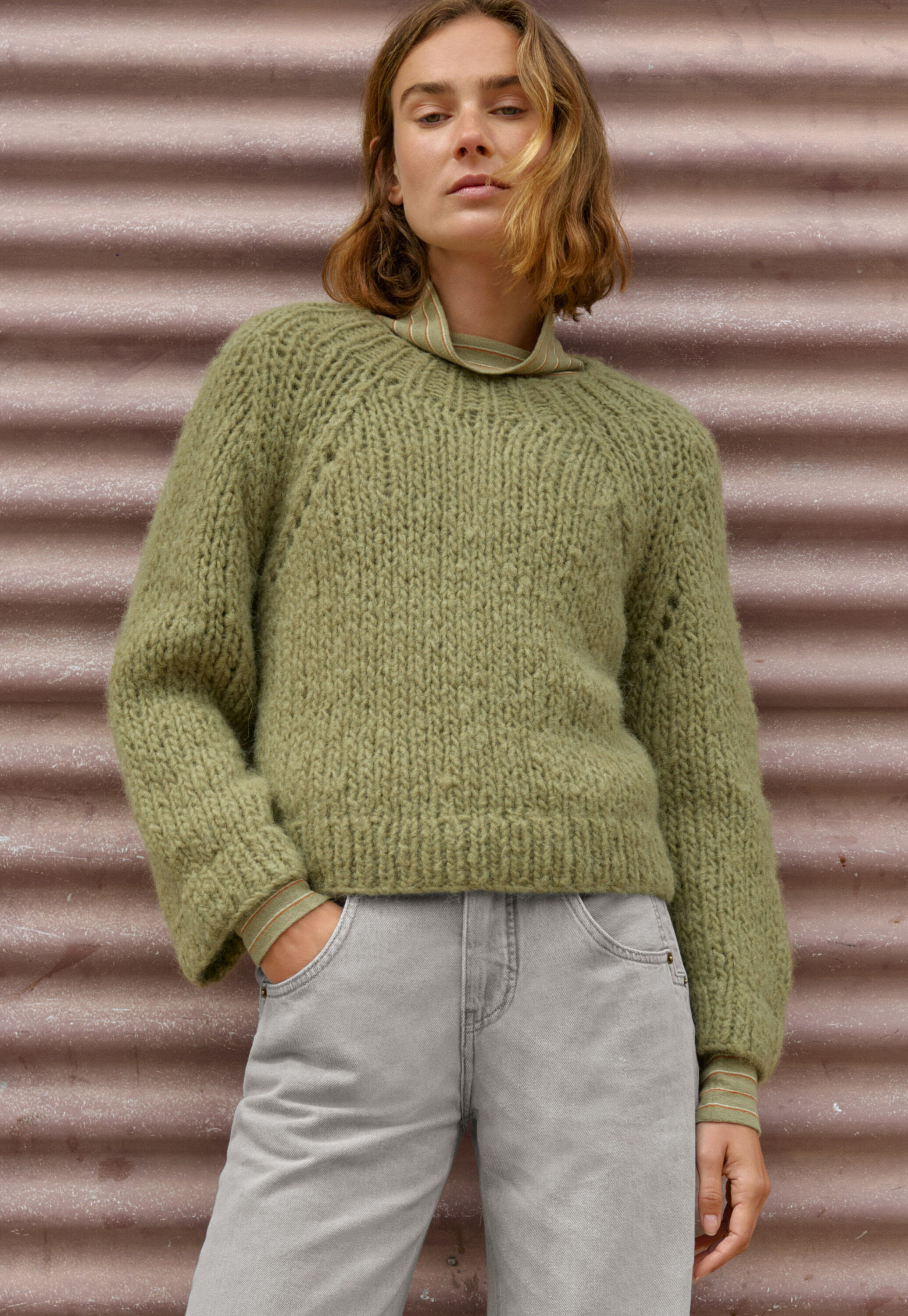 Gestreifter Rollkragenpullover