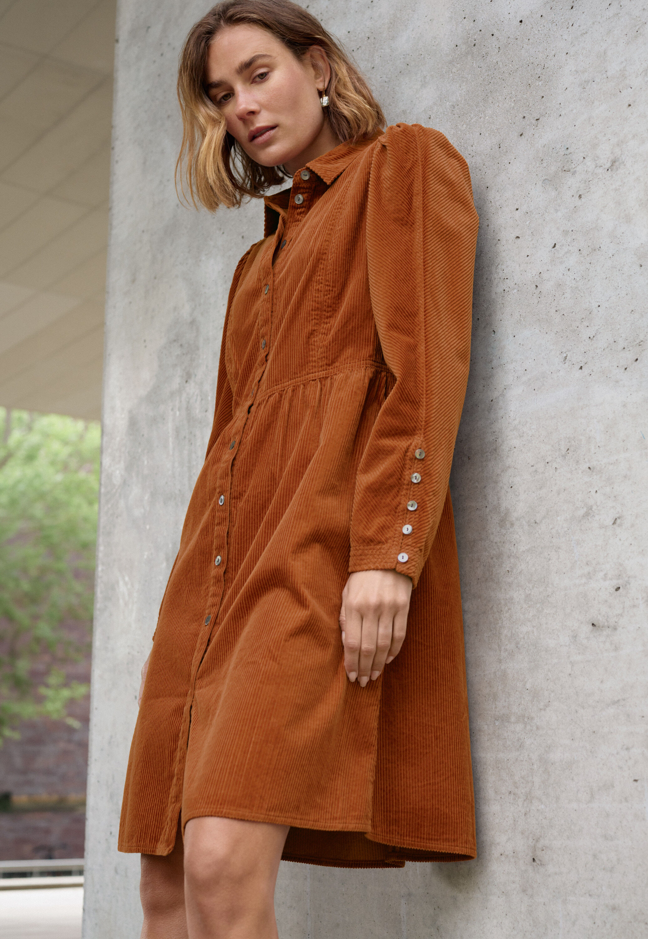 Durchgekn&ouml;pftes Kleid