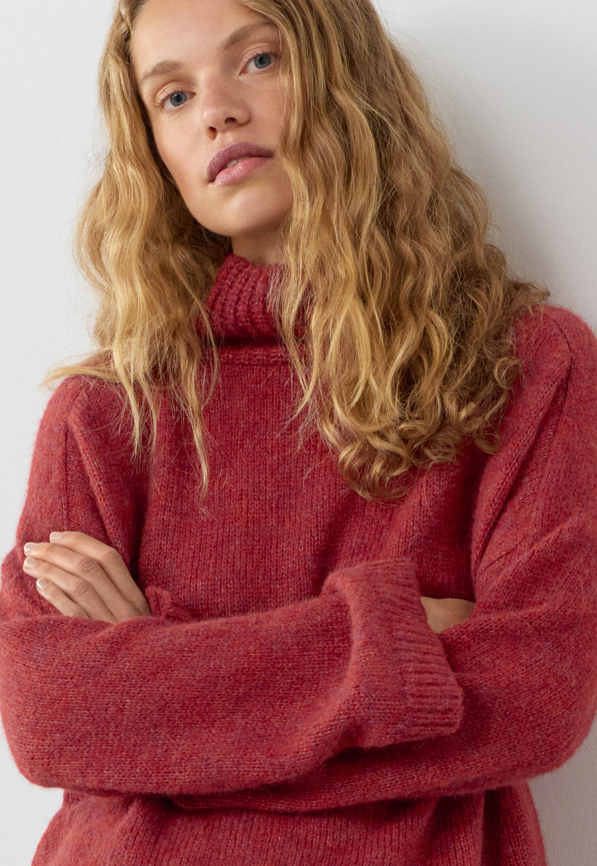 Pullover mit hohem Kragen