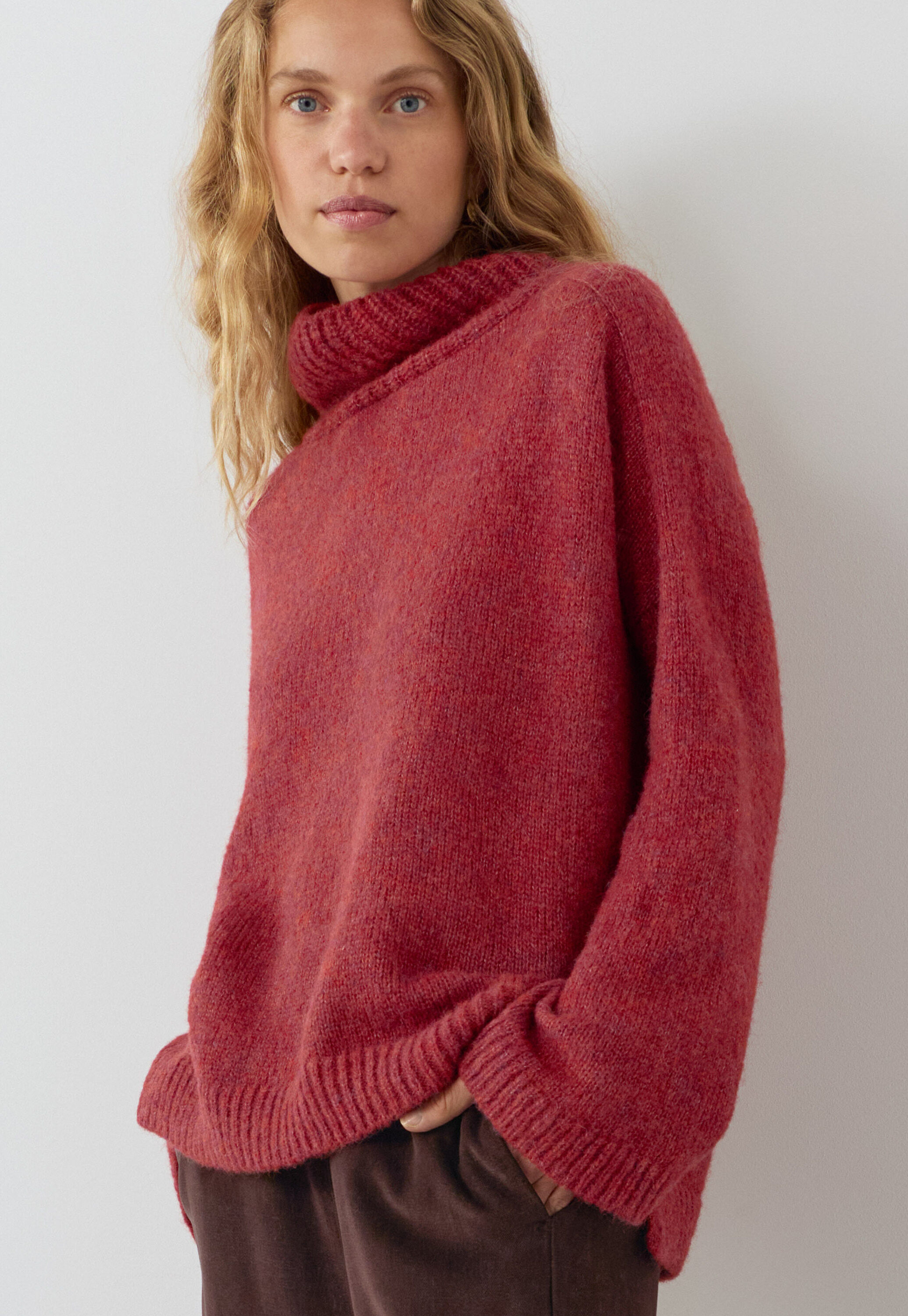 Pullover mit hohem Kragen