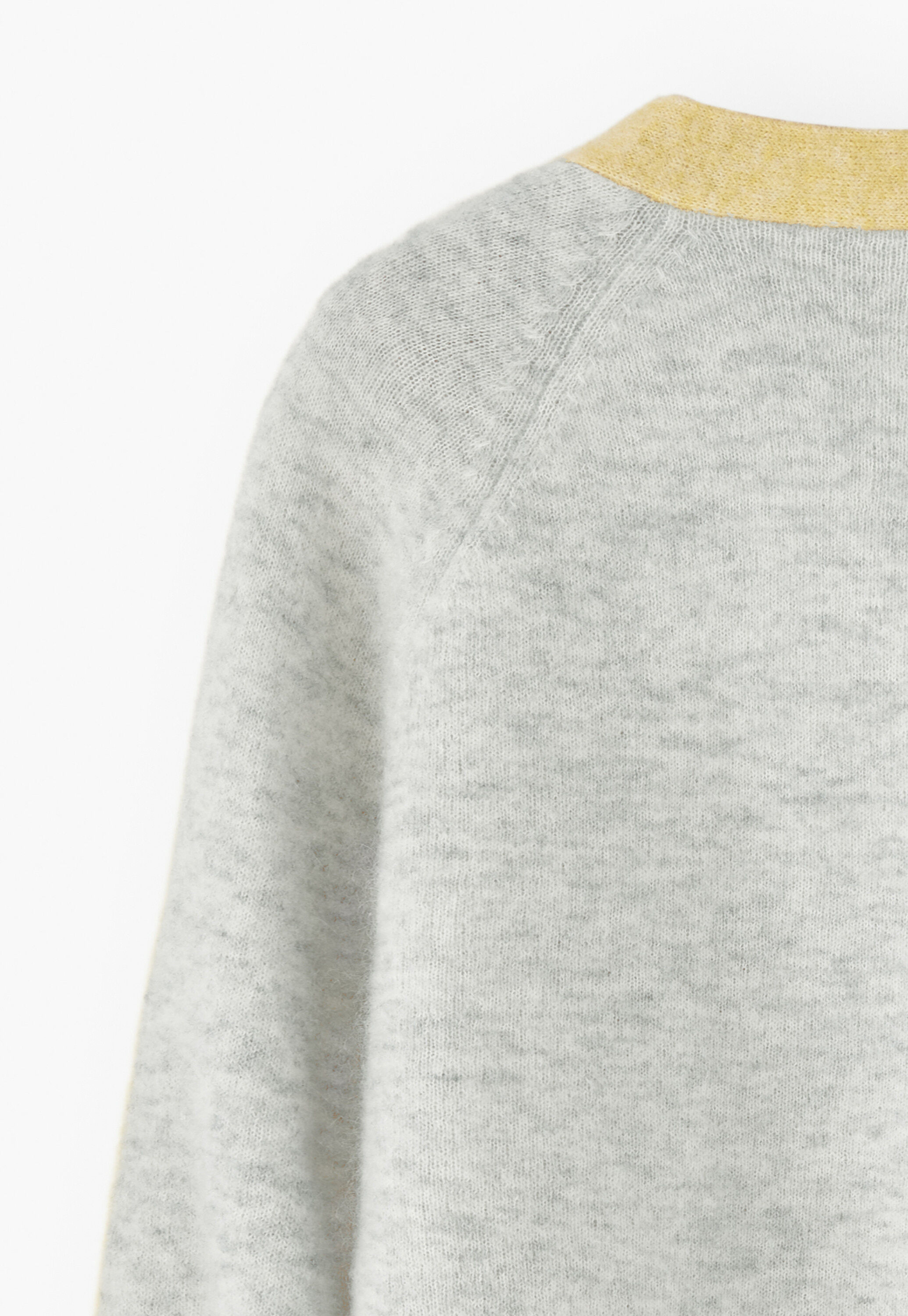 Cardigan mit V-Ausschnitt