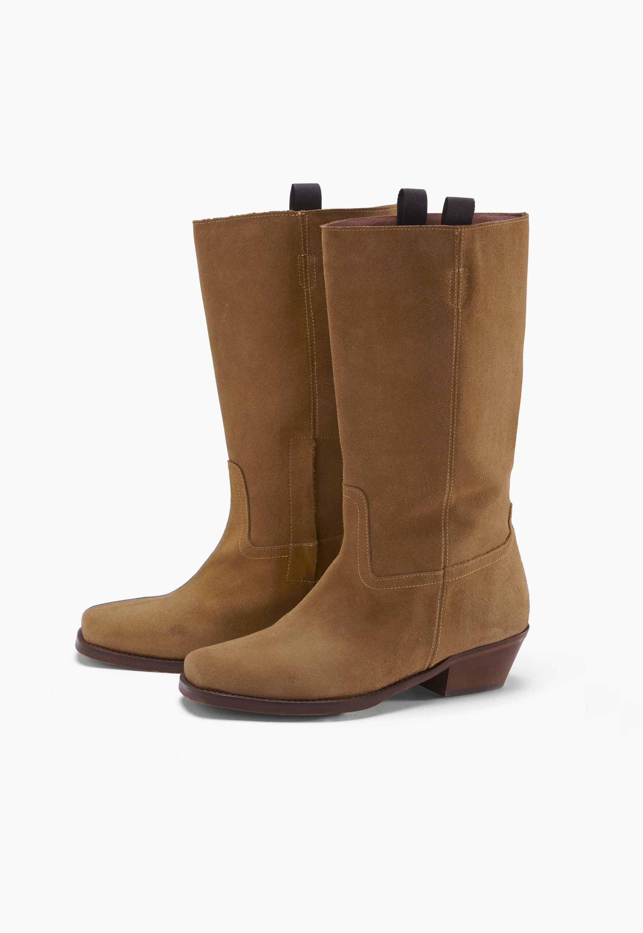 Stiefel mit eckiger Zehenpartie