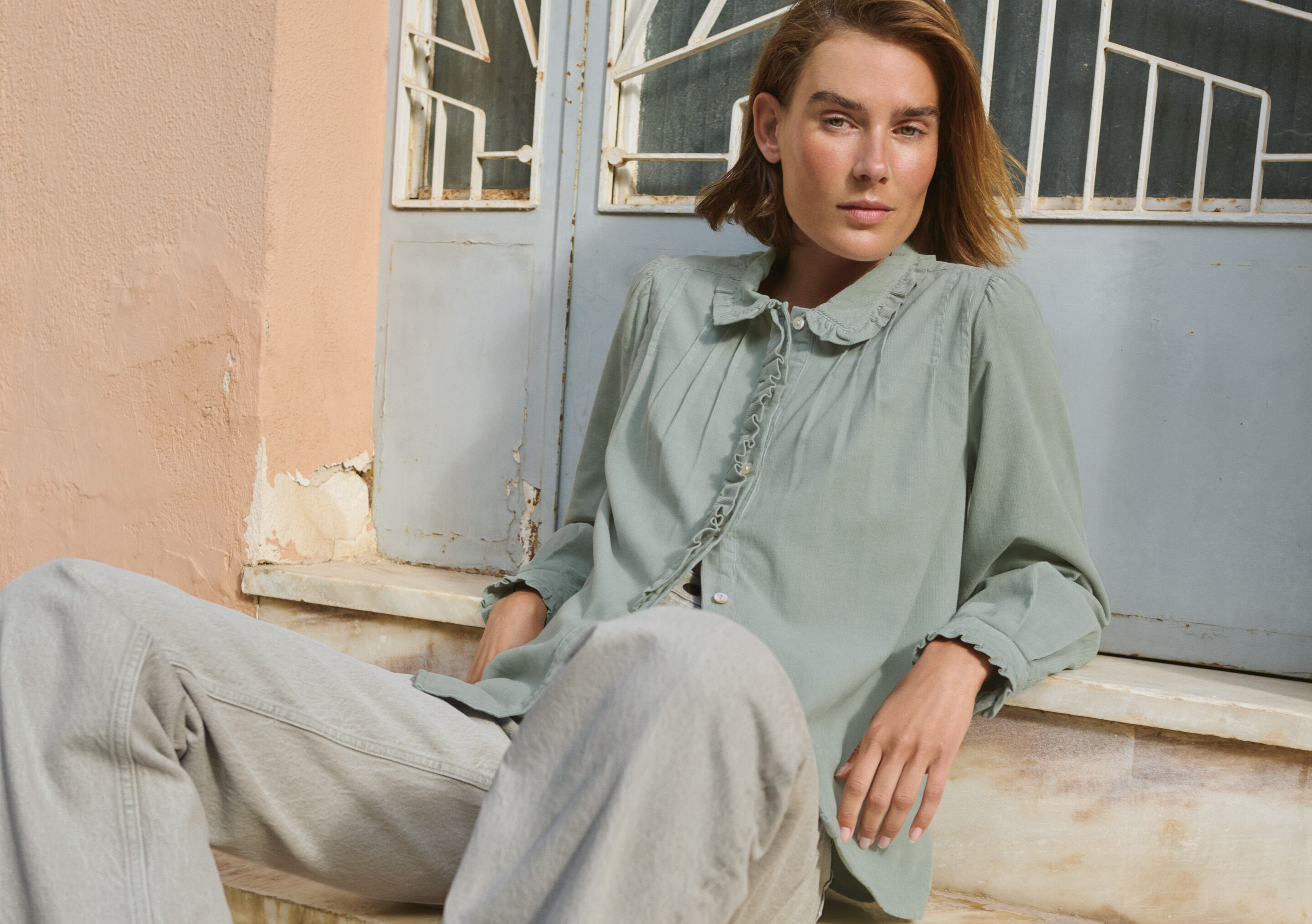 Faltenbluse aus Cord