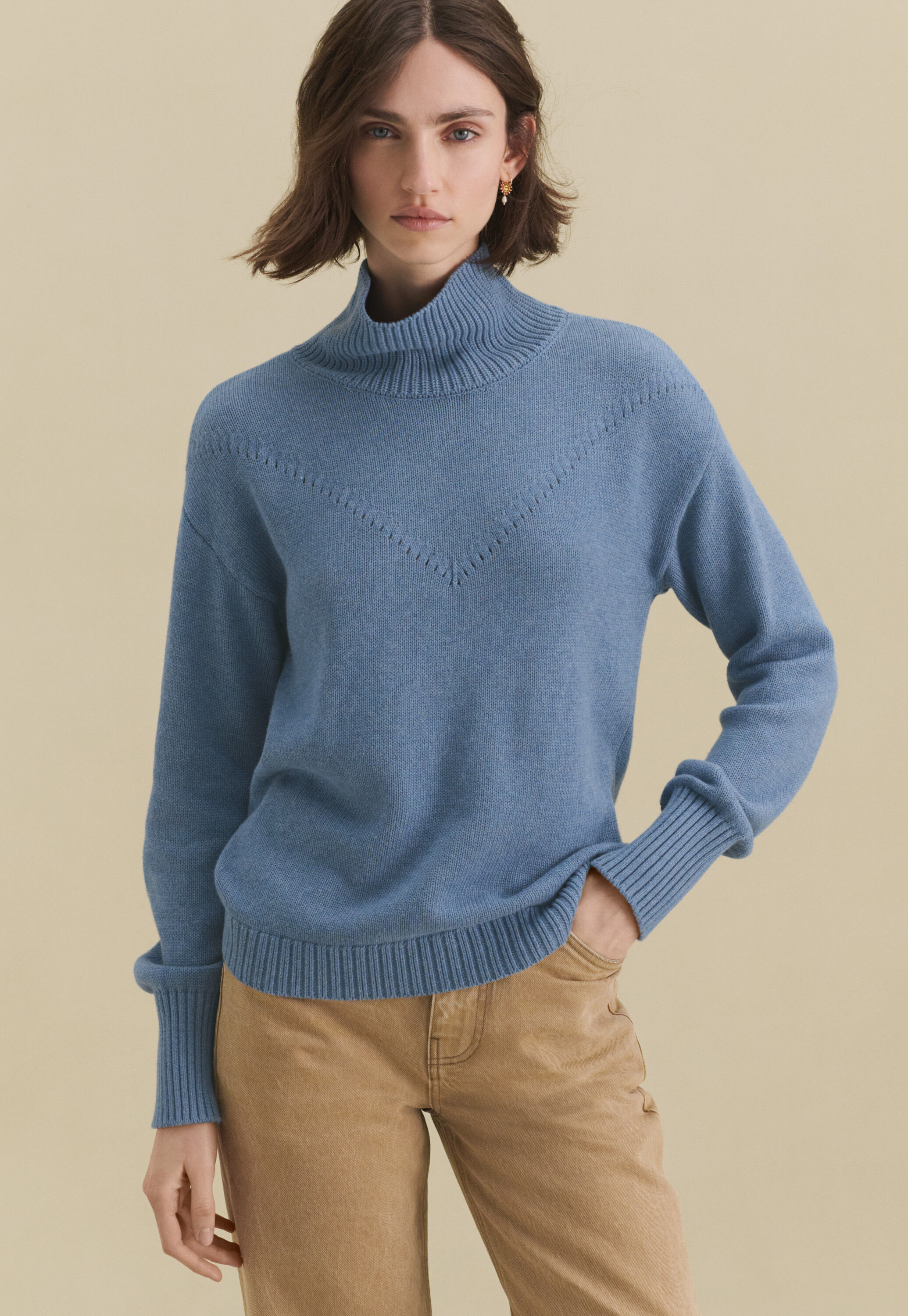 Pullover mit hohem Kragen