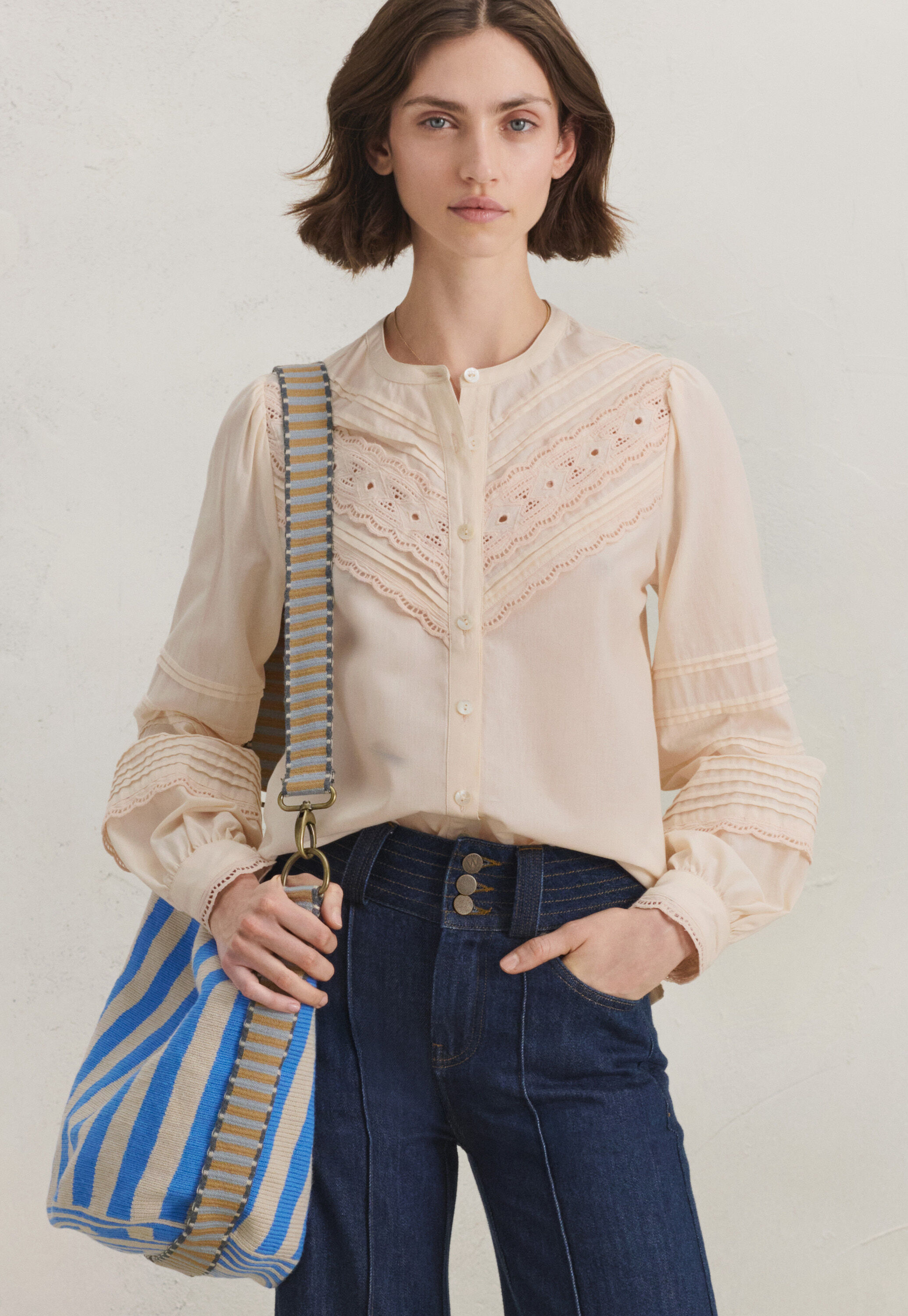 Bluse mit Biesen