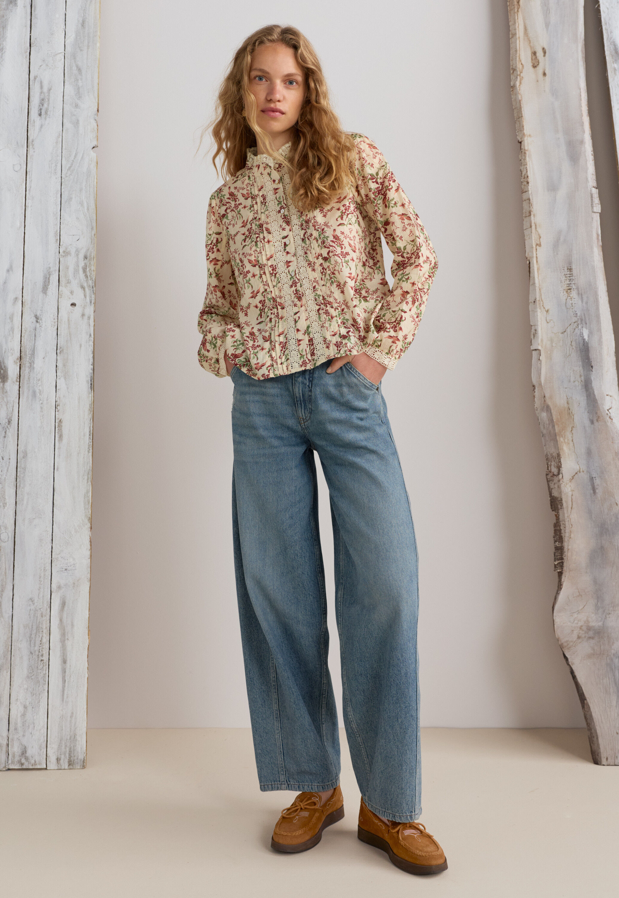 Print-Bluse mit Spitzendetail