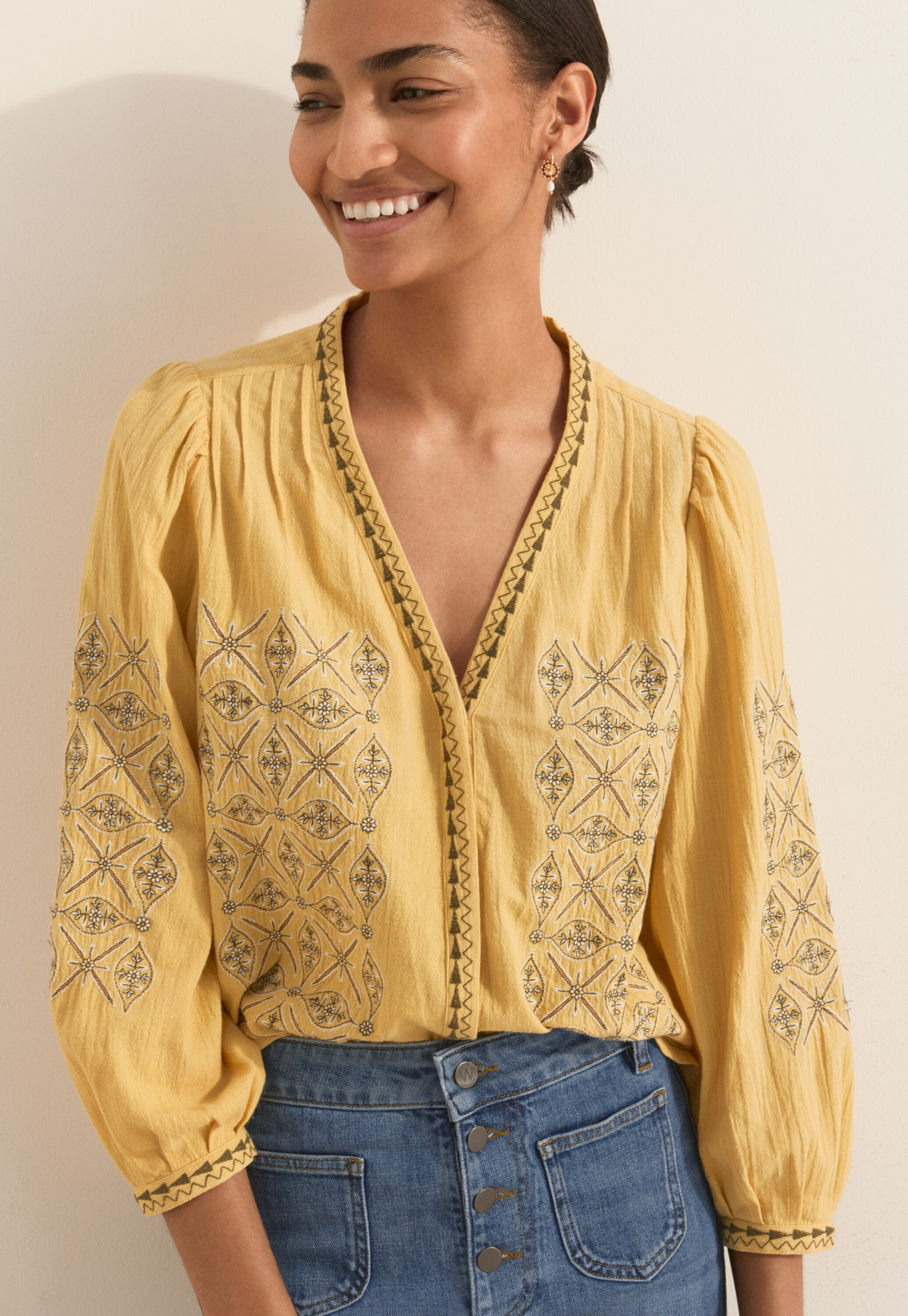 Bestickte Bluse