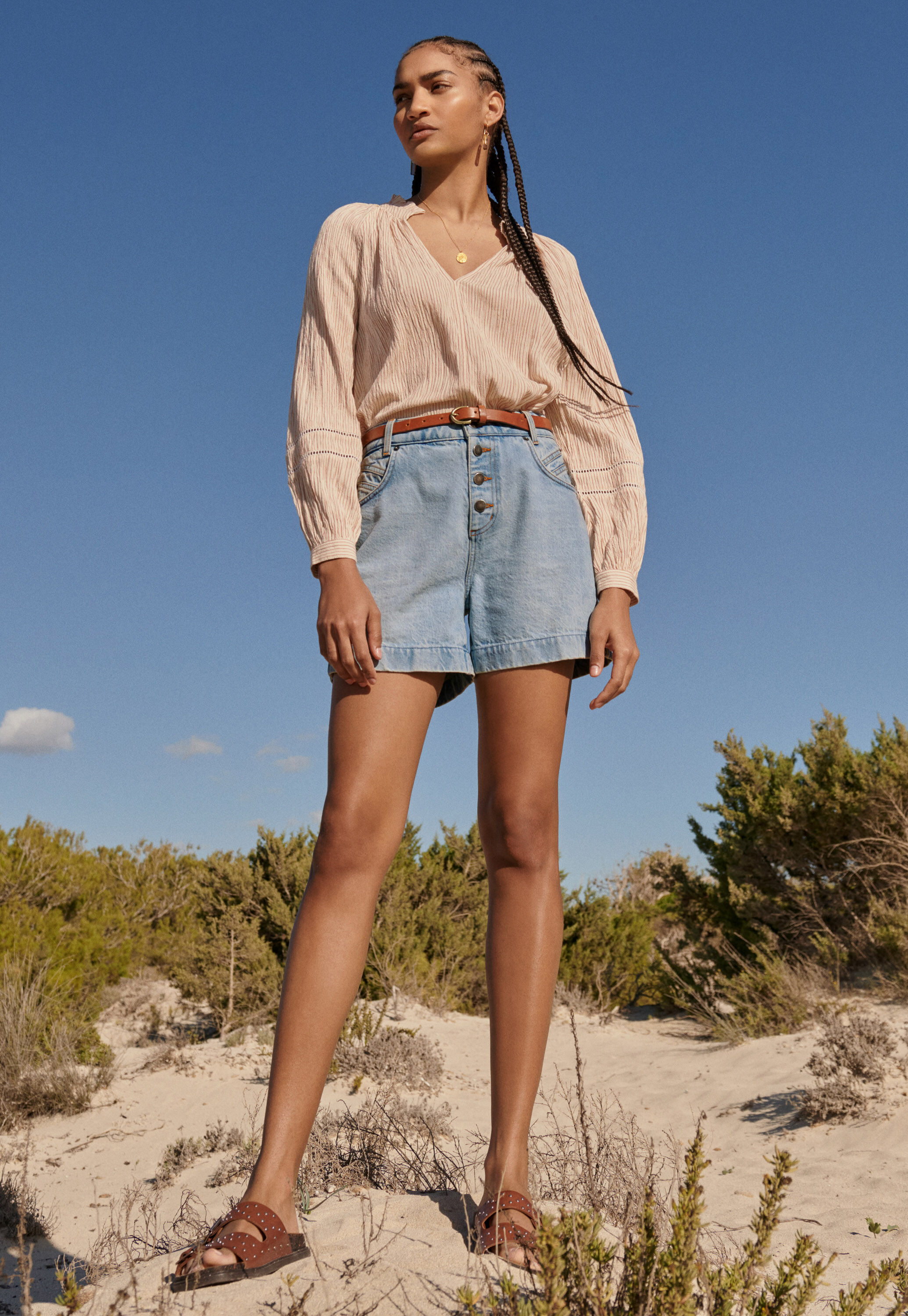 Bluse mit ger&uuml;schtem Ausschnitt