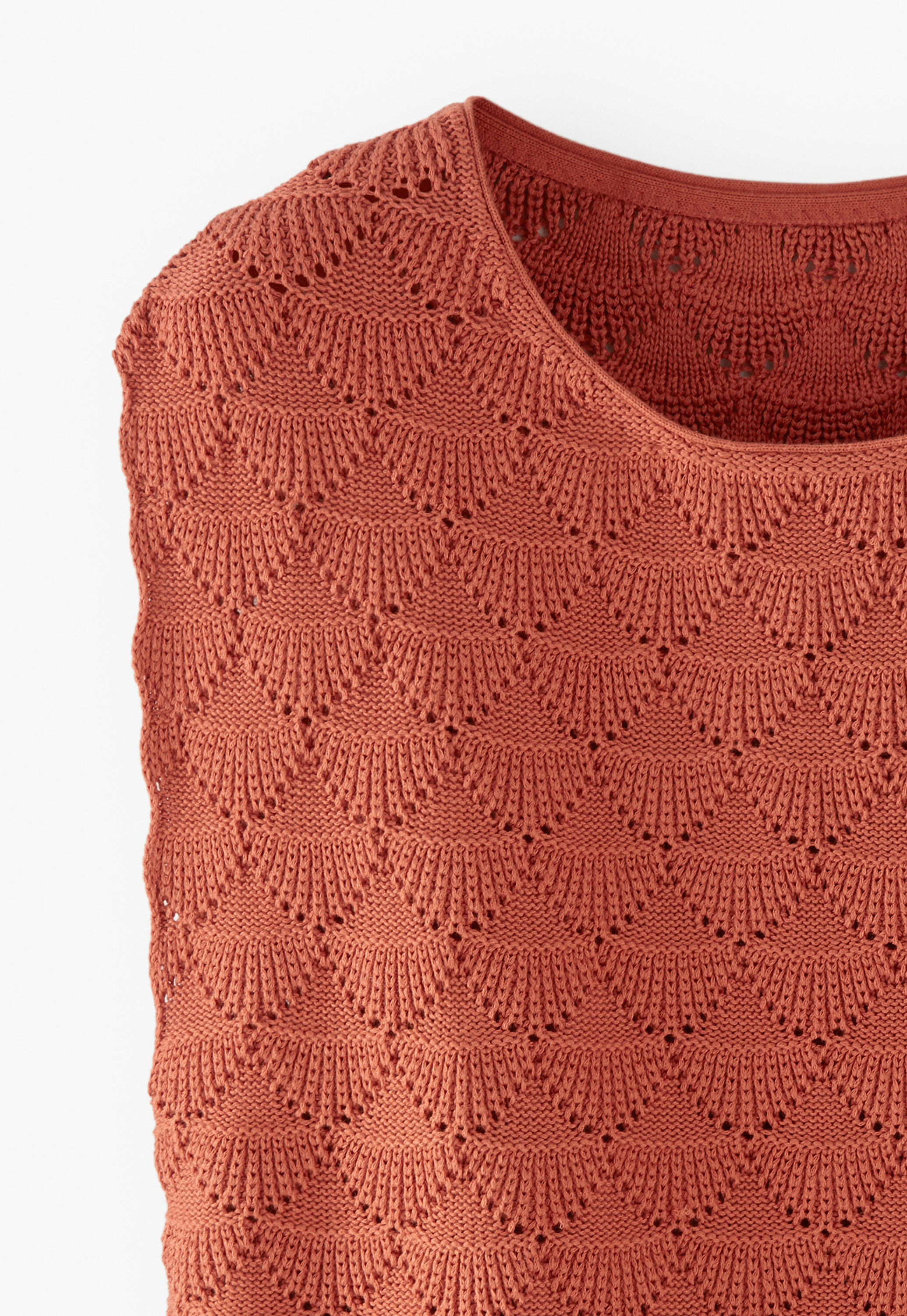 &Auml;rmelloser Musterpullover