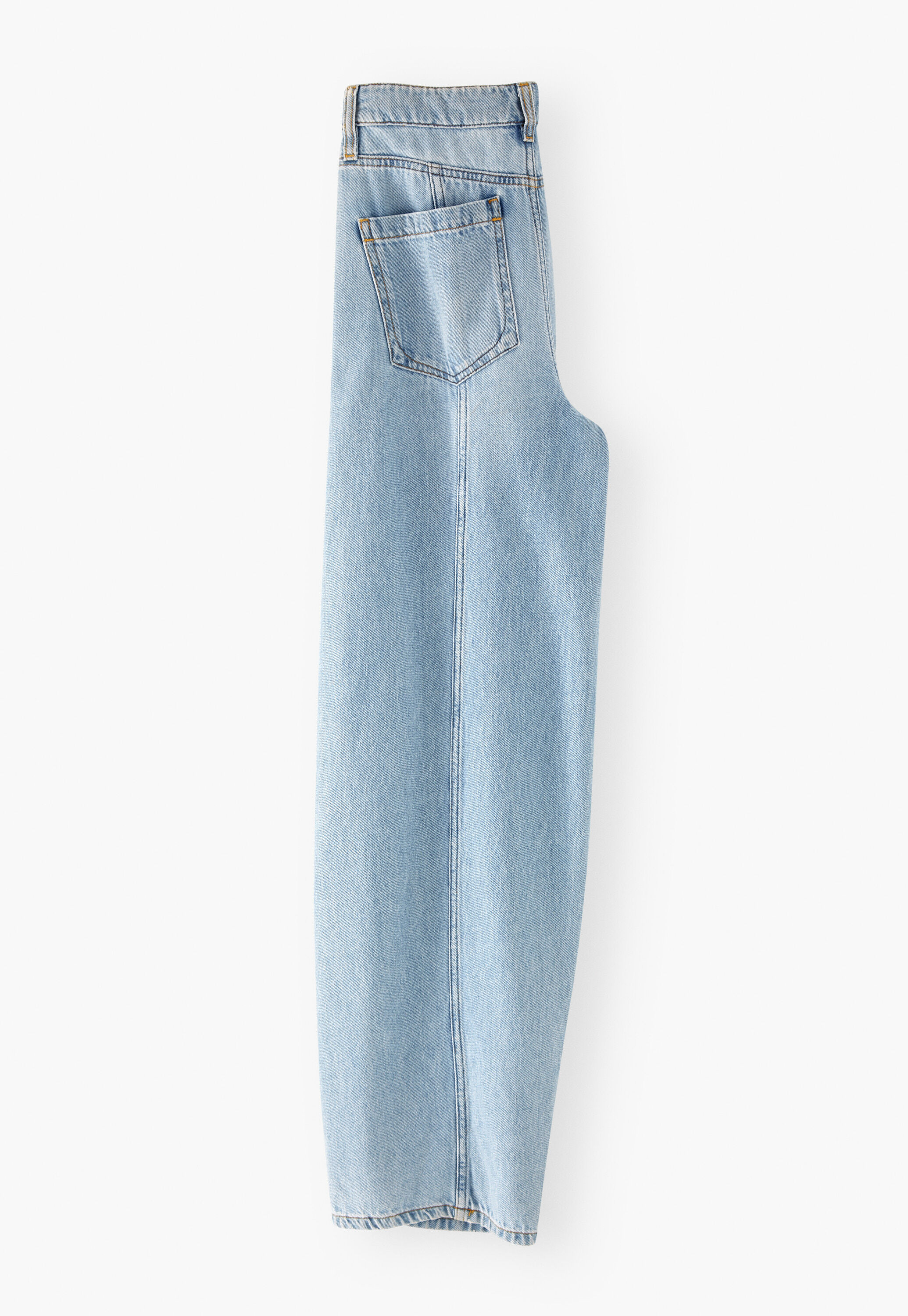 Jeans mit Nahtdetails