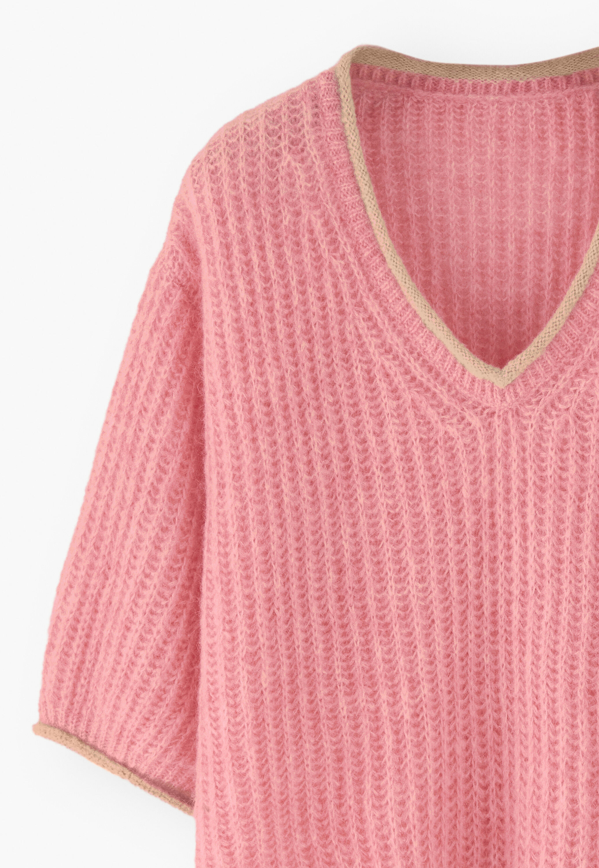 Ripppullover mit V-Ausschnitt
