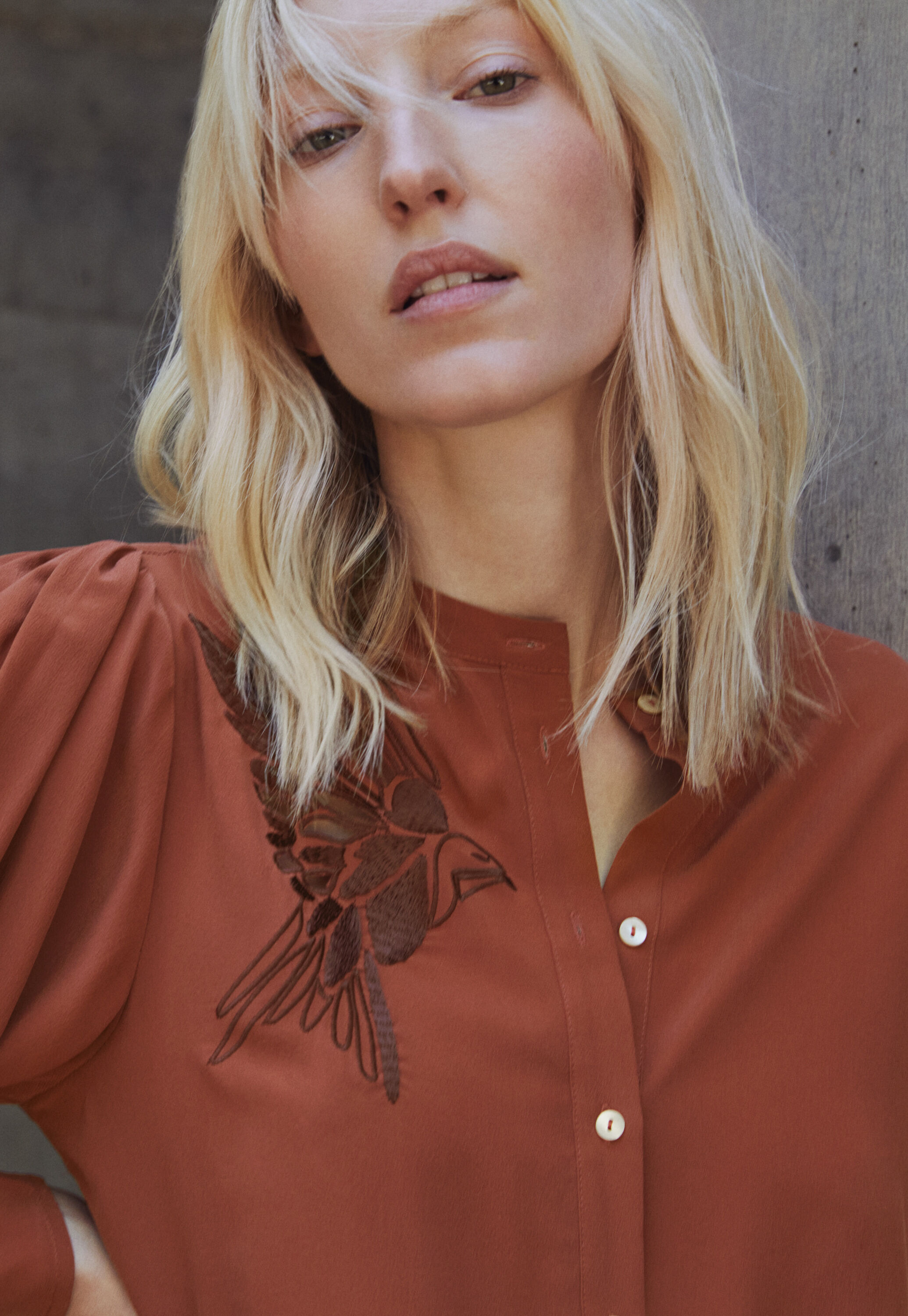 Bestickte Bluse