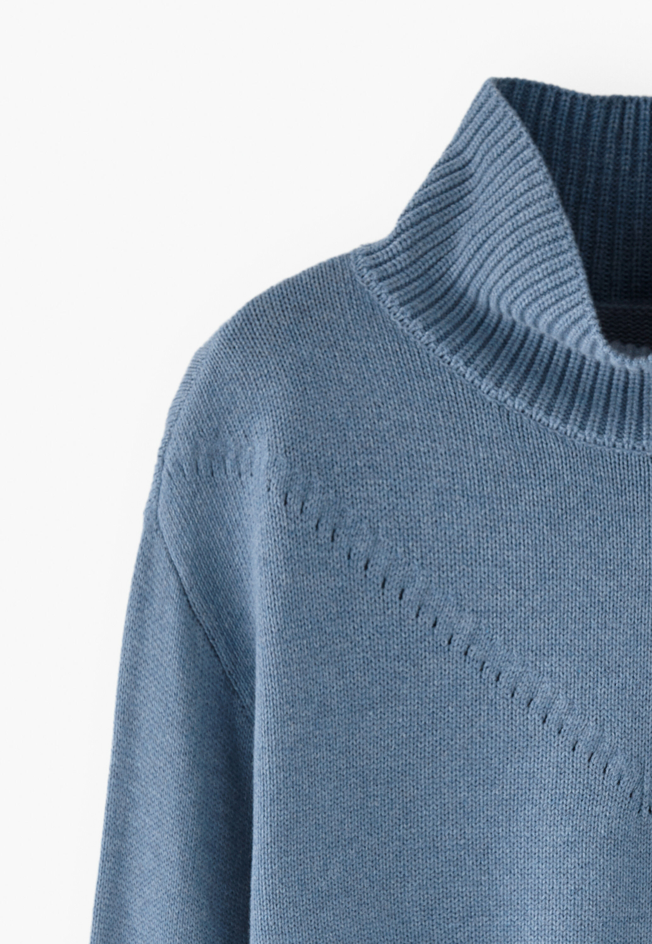 Pullover mit hohem Kragen