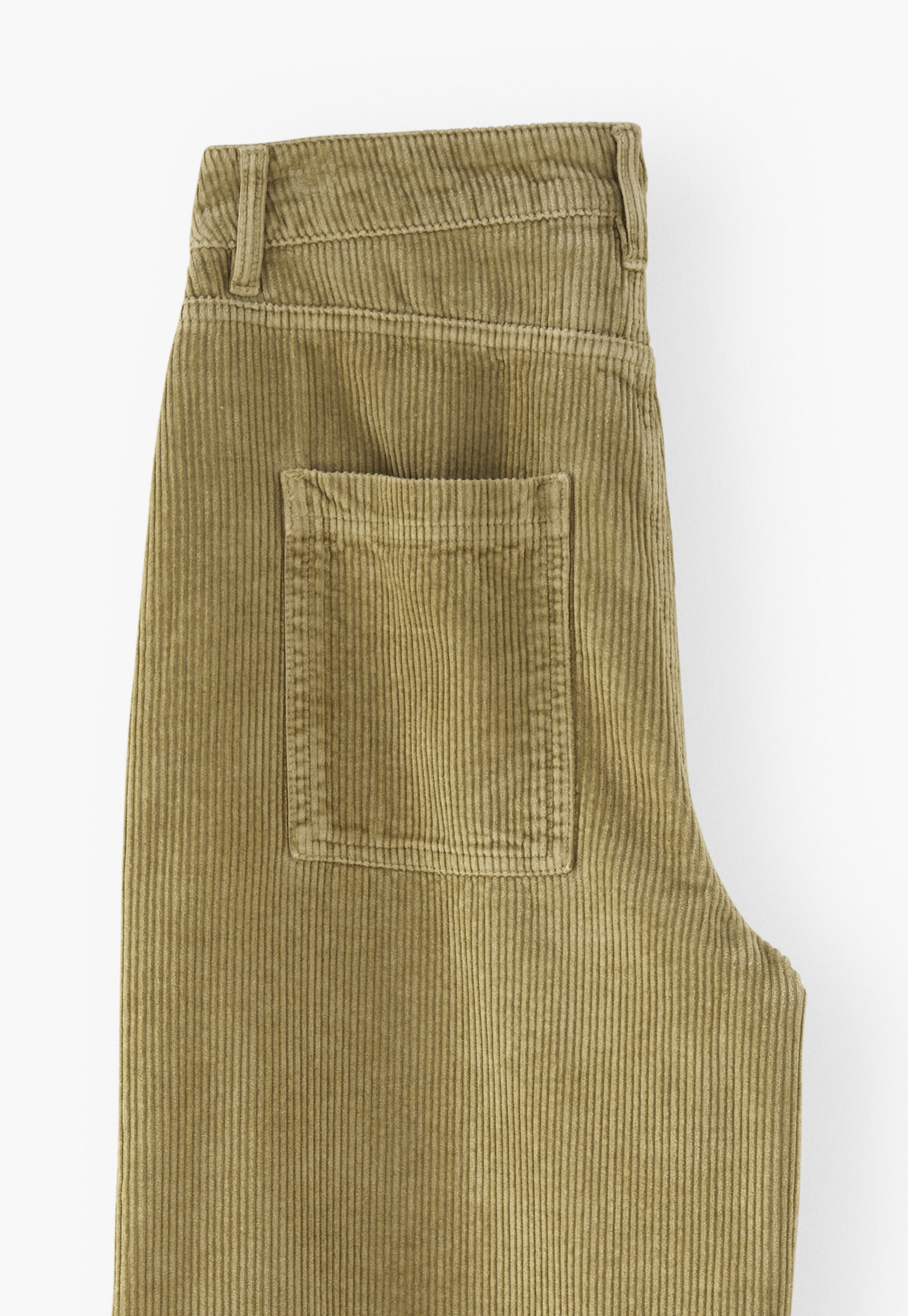 K&uuml;rzer geschnittene Hose mit weitem Bein