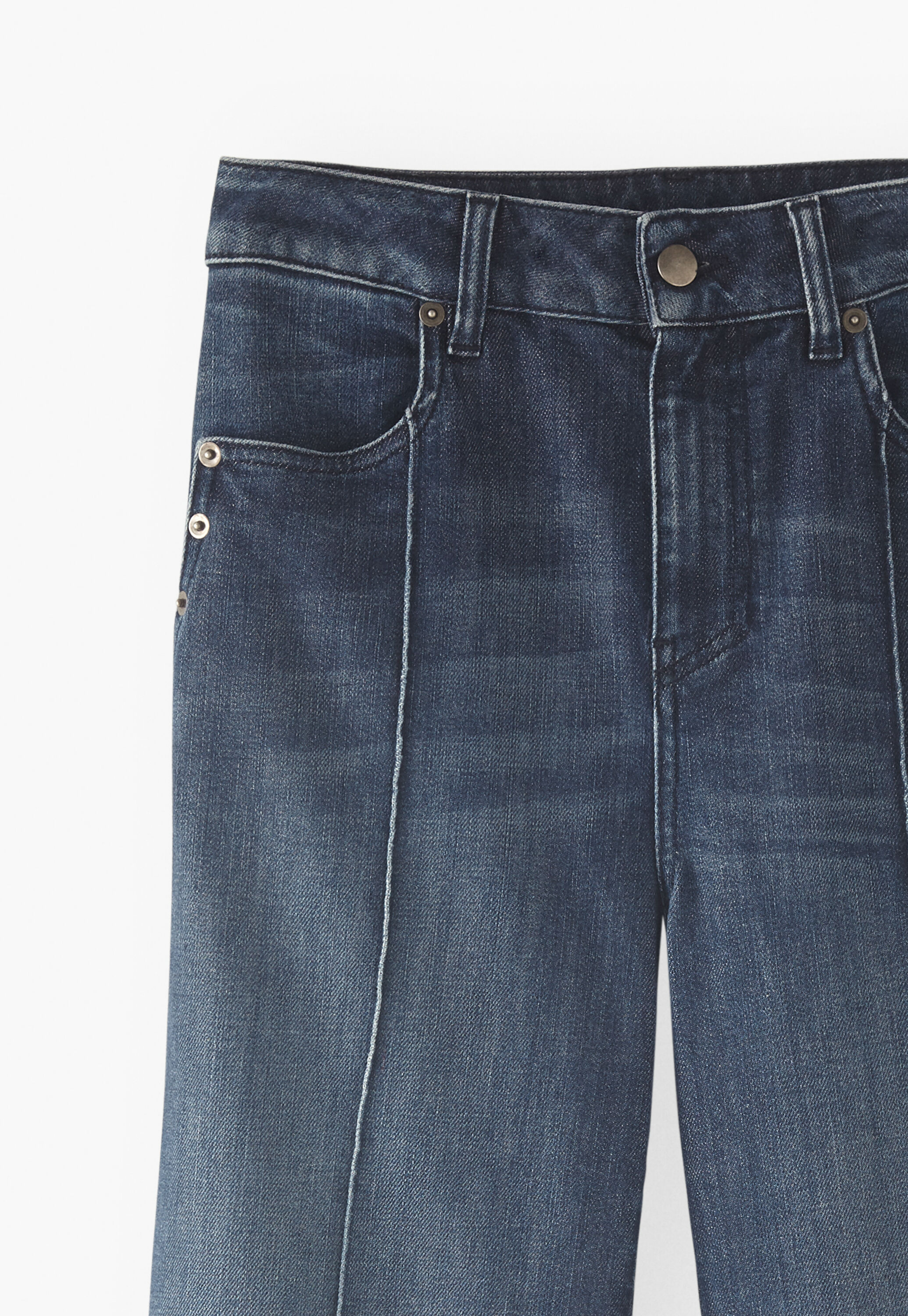 Gerade Jeans mit umgeschlagenem Saum