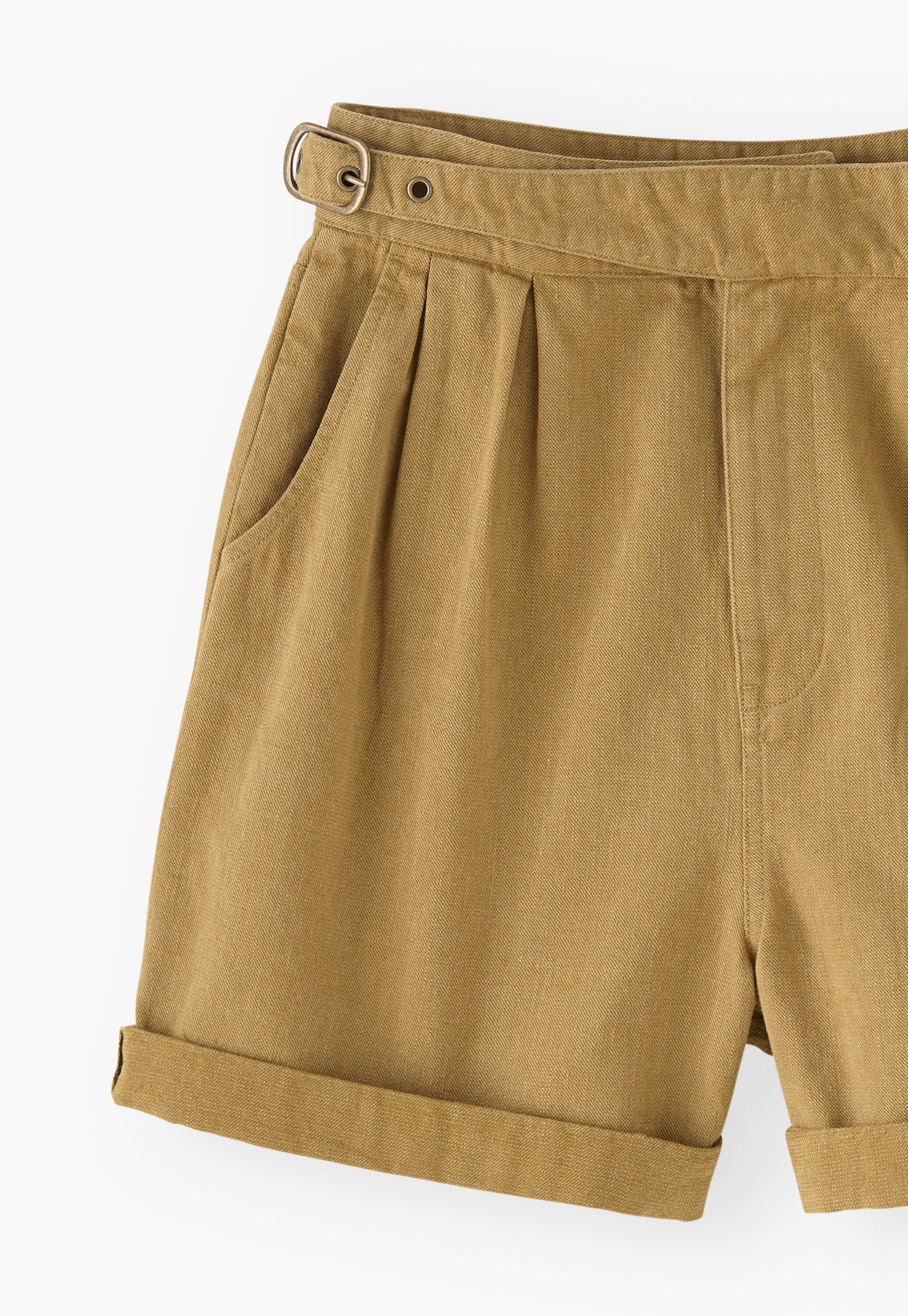 Schnallen-Shorts