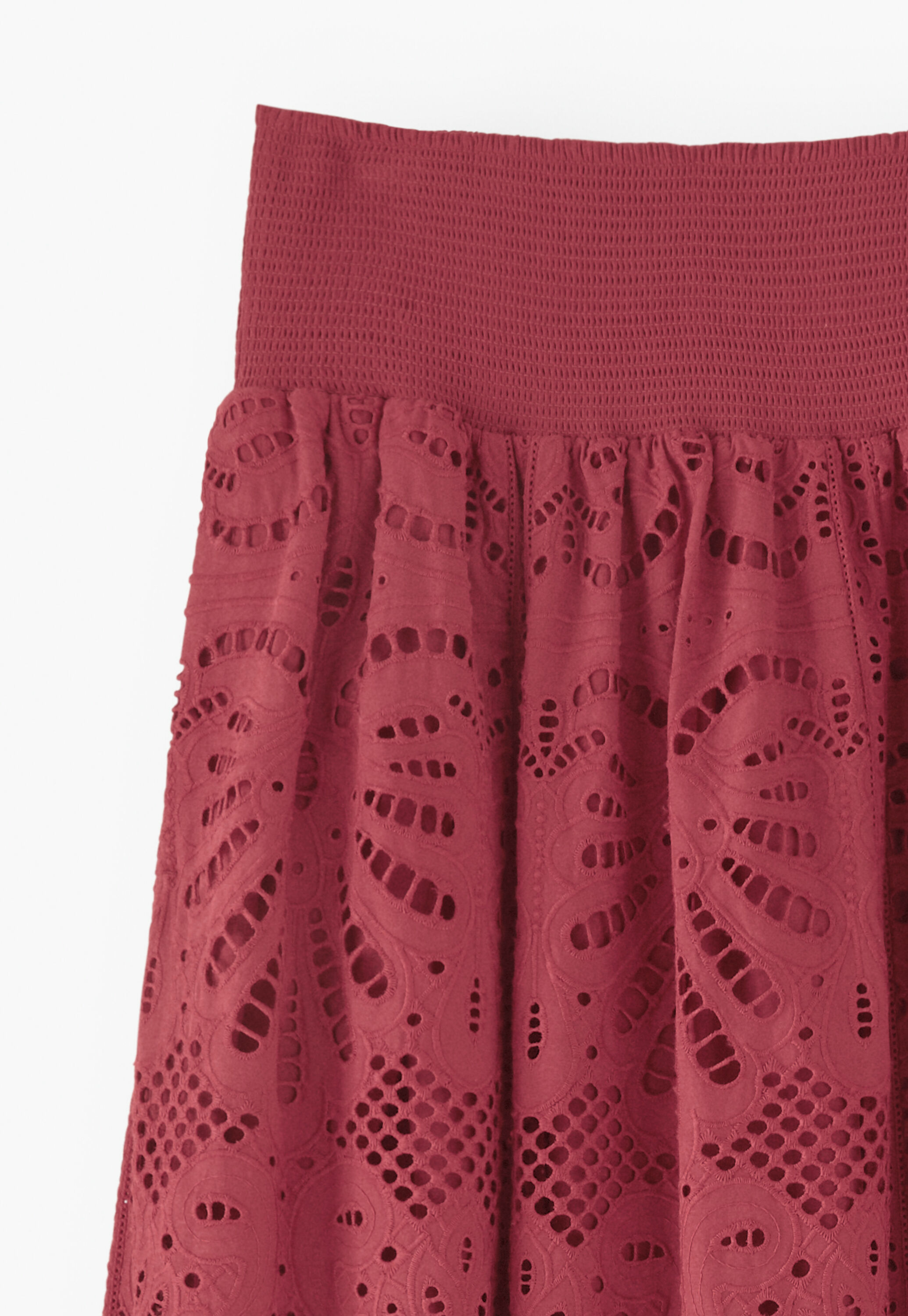 Broderie-Anglaise-Rock