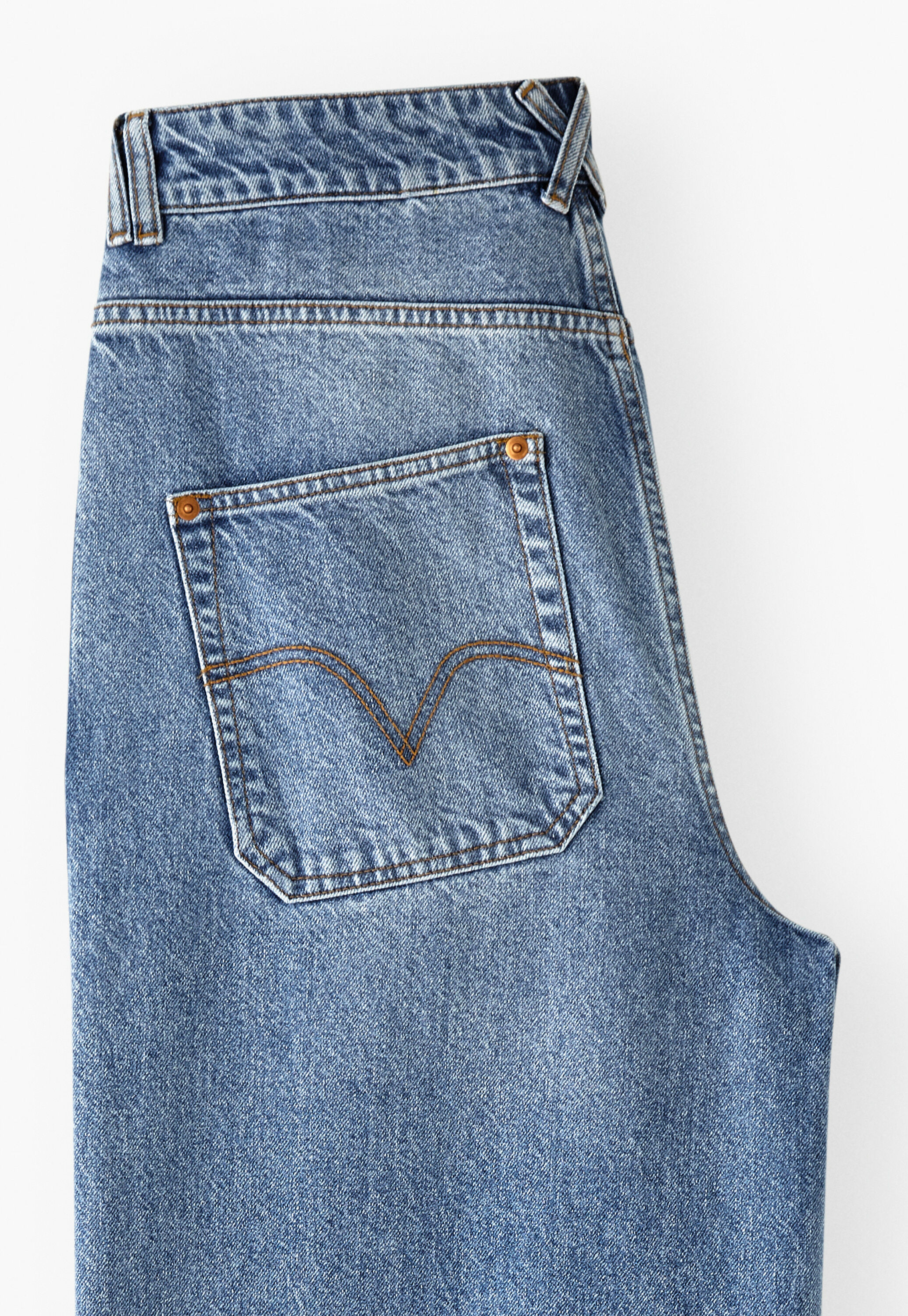 Jeans mit weitem Bein und Nahtstreifen