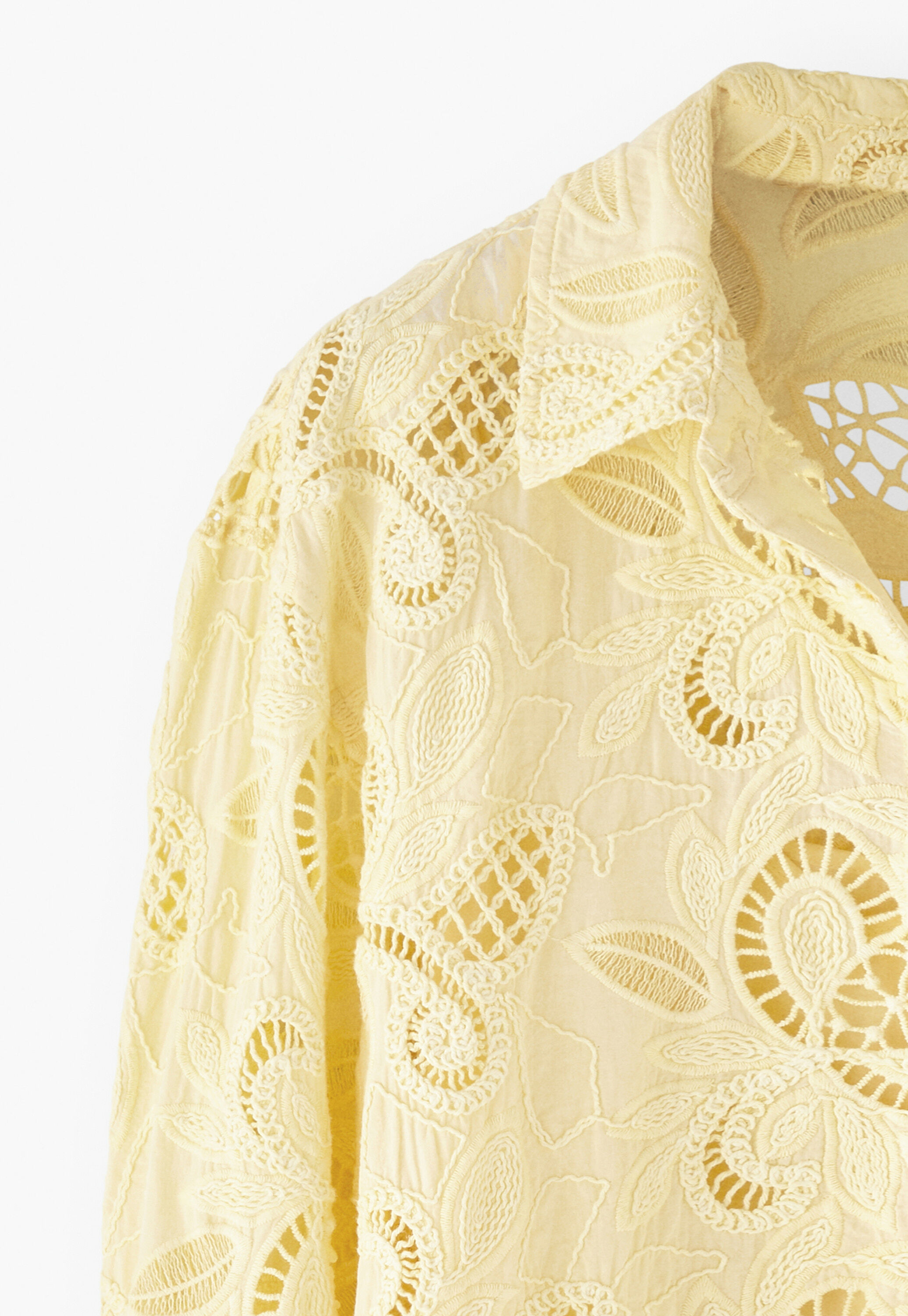 Broderie-Hemd