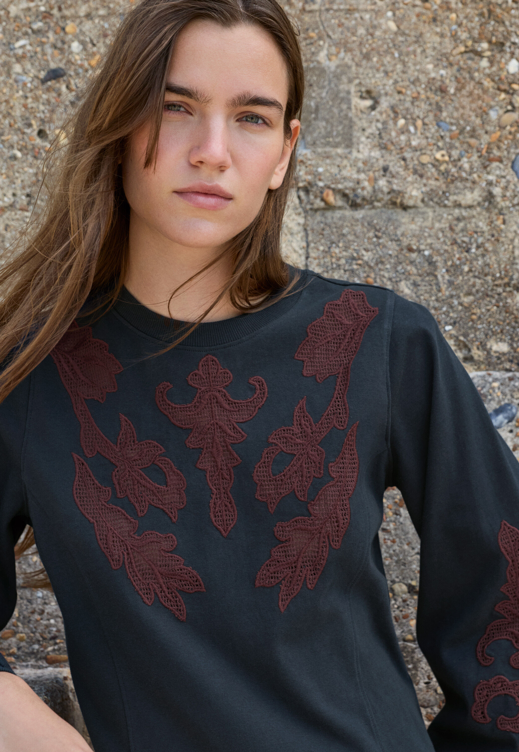 Sweatshirt mit Spitze, Dunkle Tinte, large