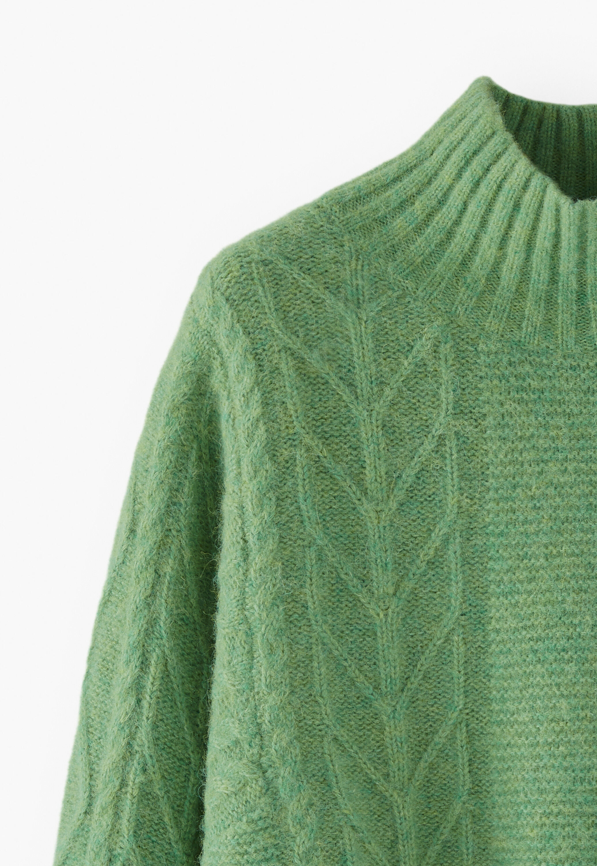 Zopfmuster-Pullover