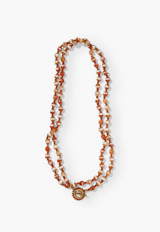 Multi loop beaded necklace, Apricot, webstill