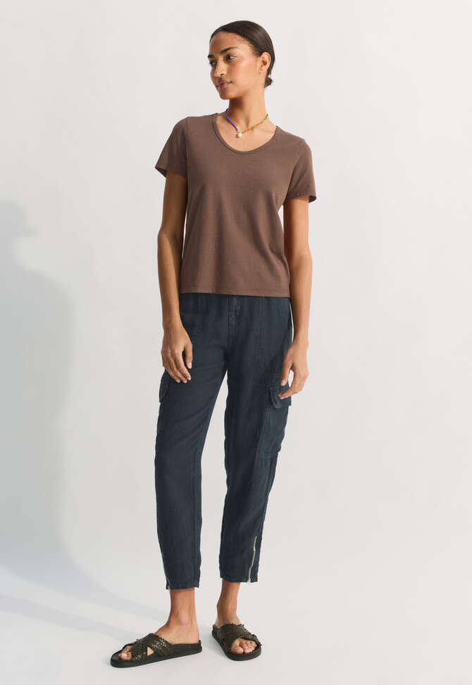 T-Shirt mit U-Ausschnitt, Zedernbraun, completeTheLook