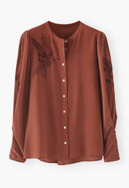 Bestickte Bluse, Zartes Chilirot, webstill