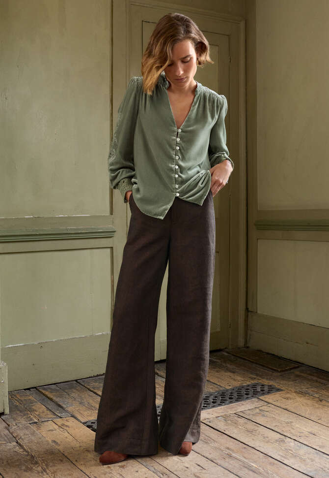 Samtbluse mit Cutwork, Meeresgr&uuml;n, completeTheLook