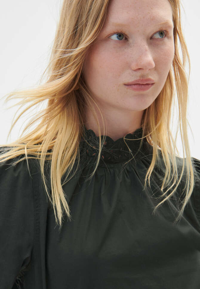 Hinten gekn&ouml;pfte Bluse, Kohlschwarz/Gr&uuml;n, completeTheLook