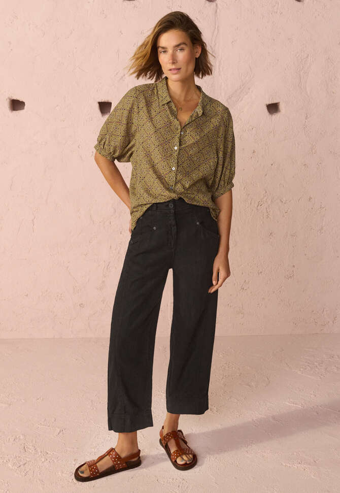 K&uuml;rzer geschnittene Hose, Schwarz, completeTheLook