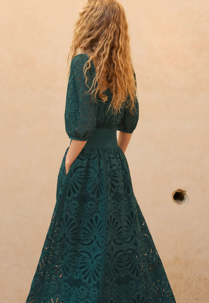 Broderie-Anglaise-Rock, Tiefes Flaschengr&uuml;n, completeTheLook